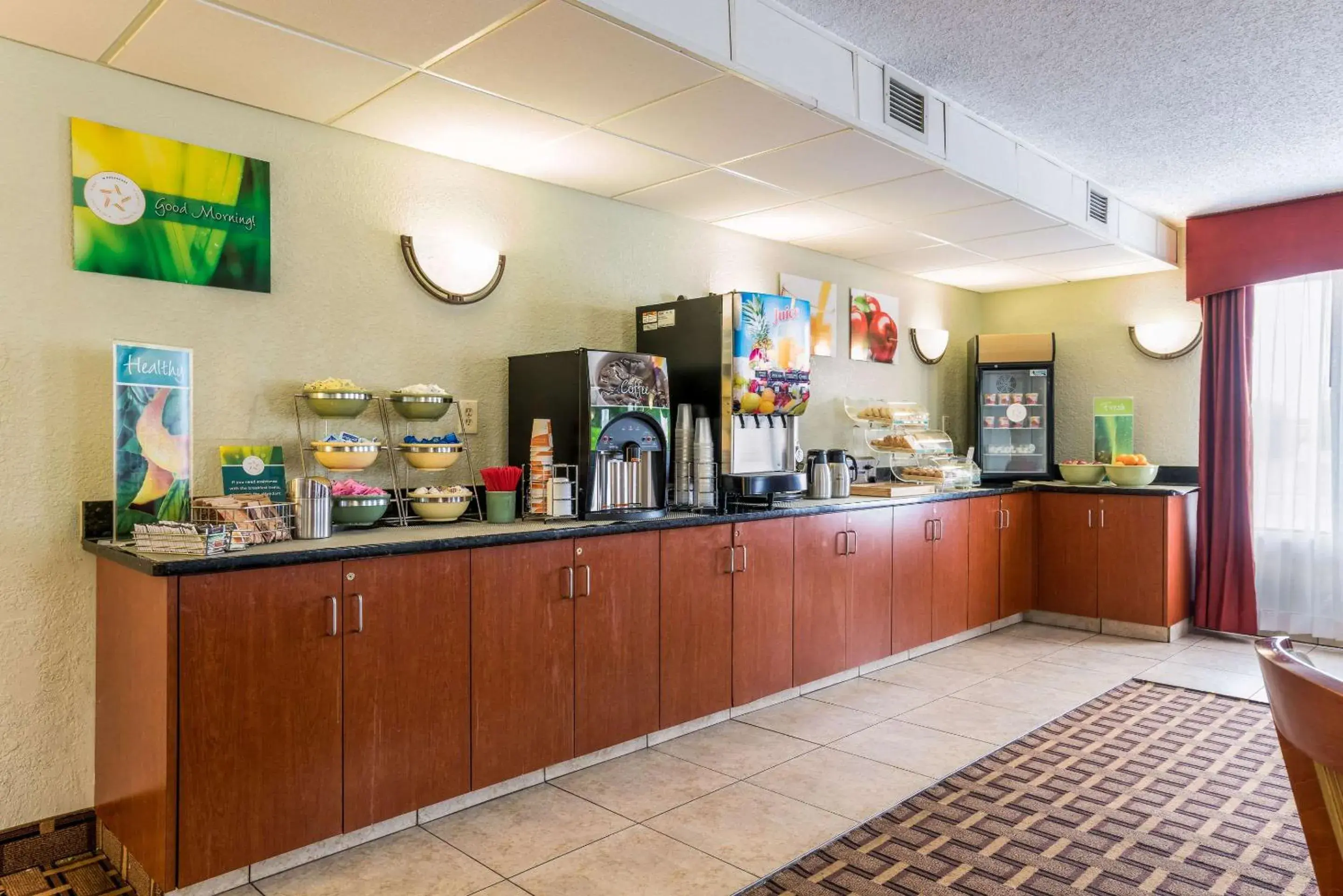 Restaurant/places to eat in Quality Inn North Restaurant/places to eat in Quality Inn North