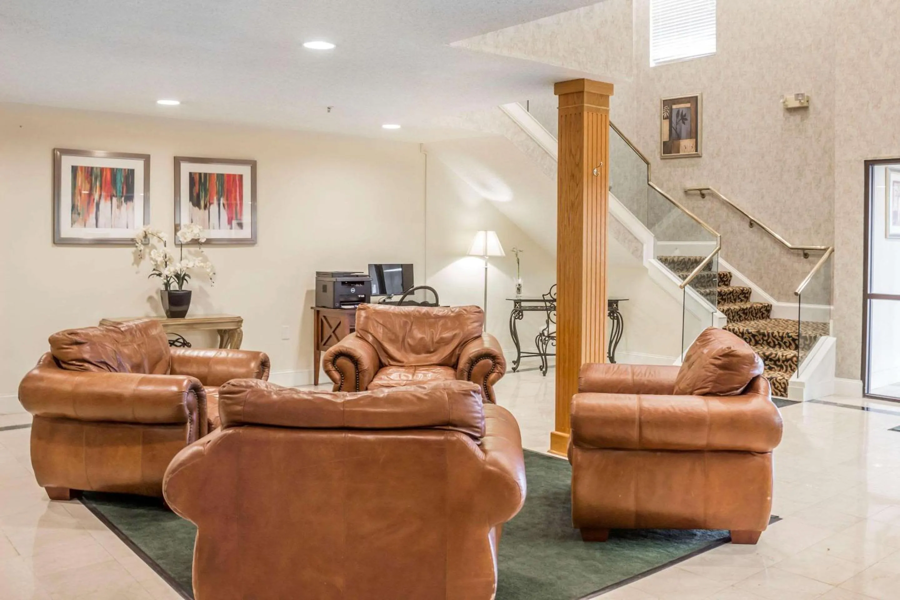 Lobby or reception in Econo Lodge Raleigh near Walnut Creek Amphitheatre