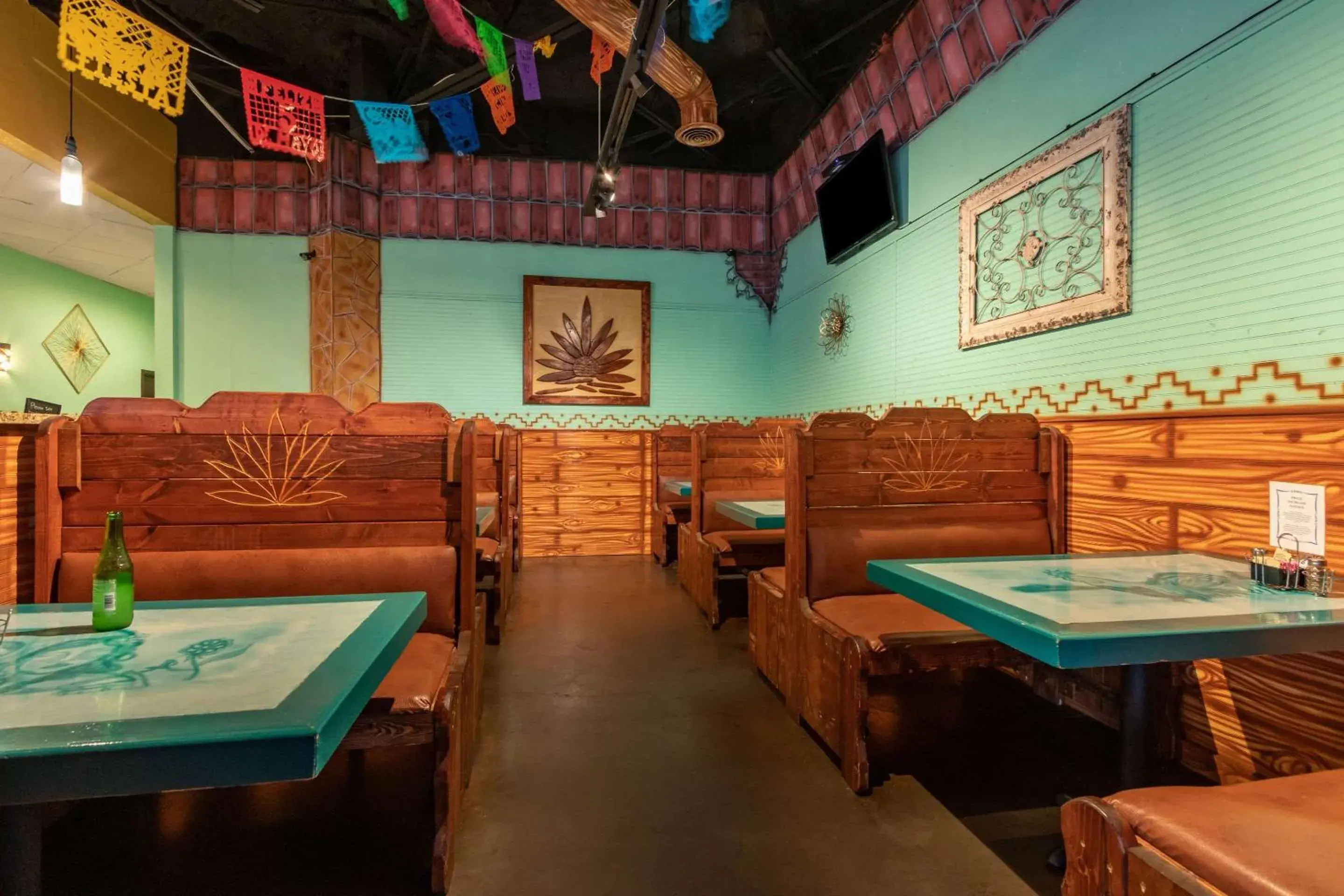 Restaurant/places to eat in Clarion Inn Asheville Airport Restaurant/places to eat in Clarion Inn Asheville Airport