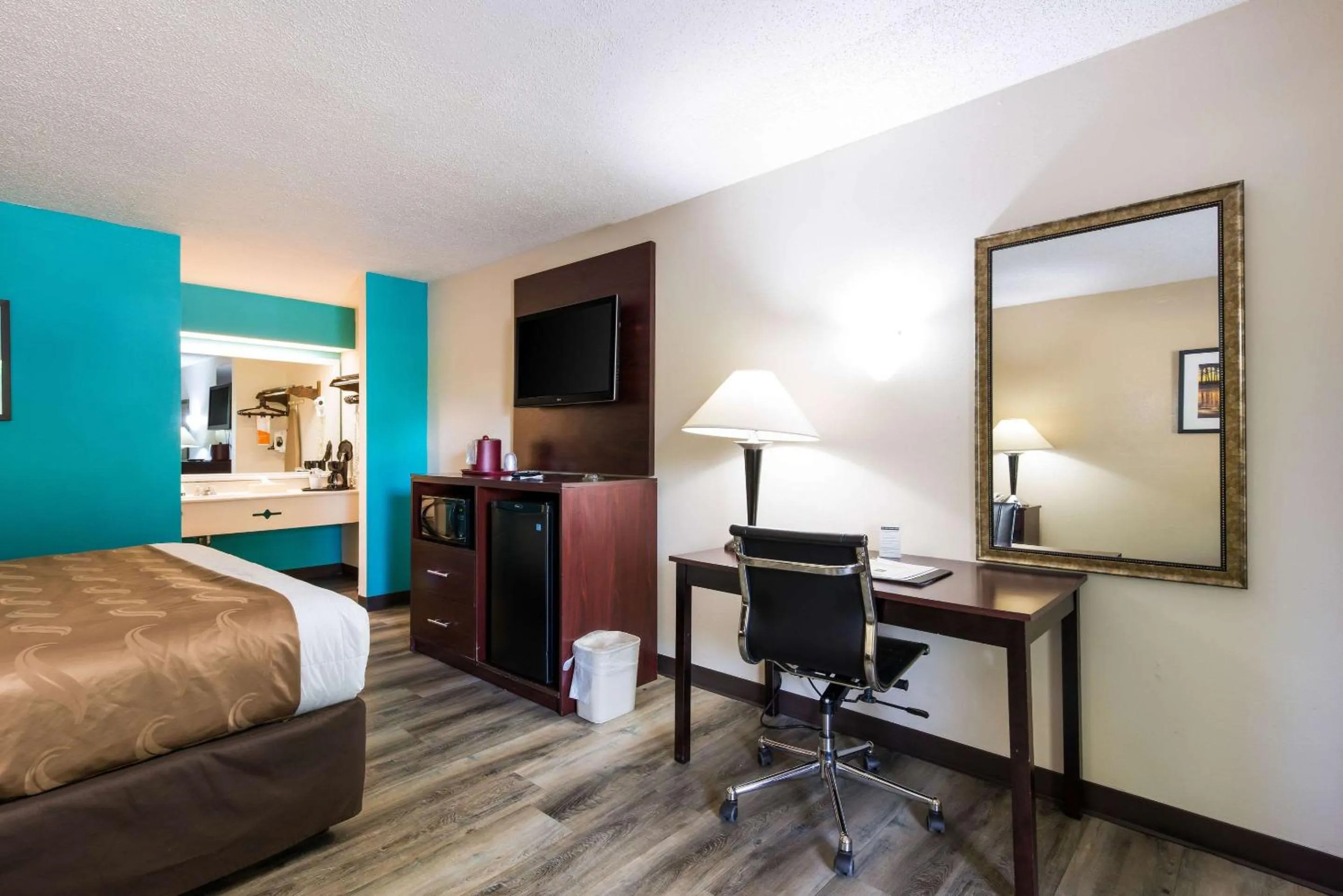 Bedroom, Bed in Quality Inn & Suites Rockingham