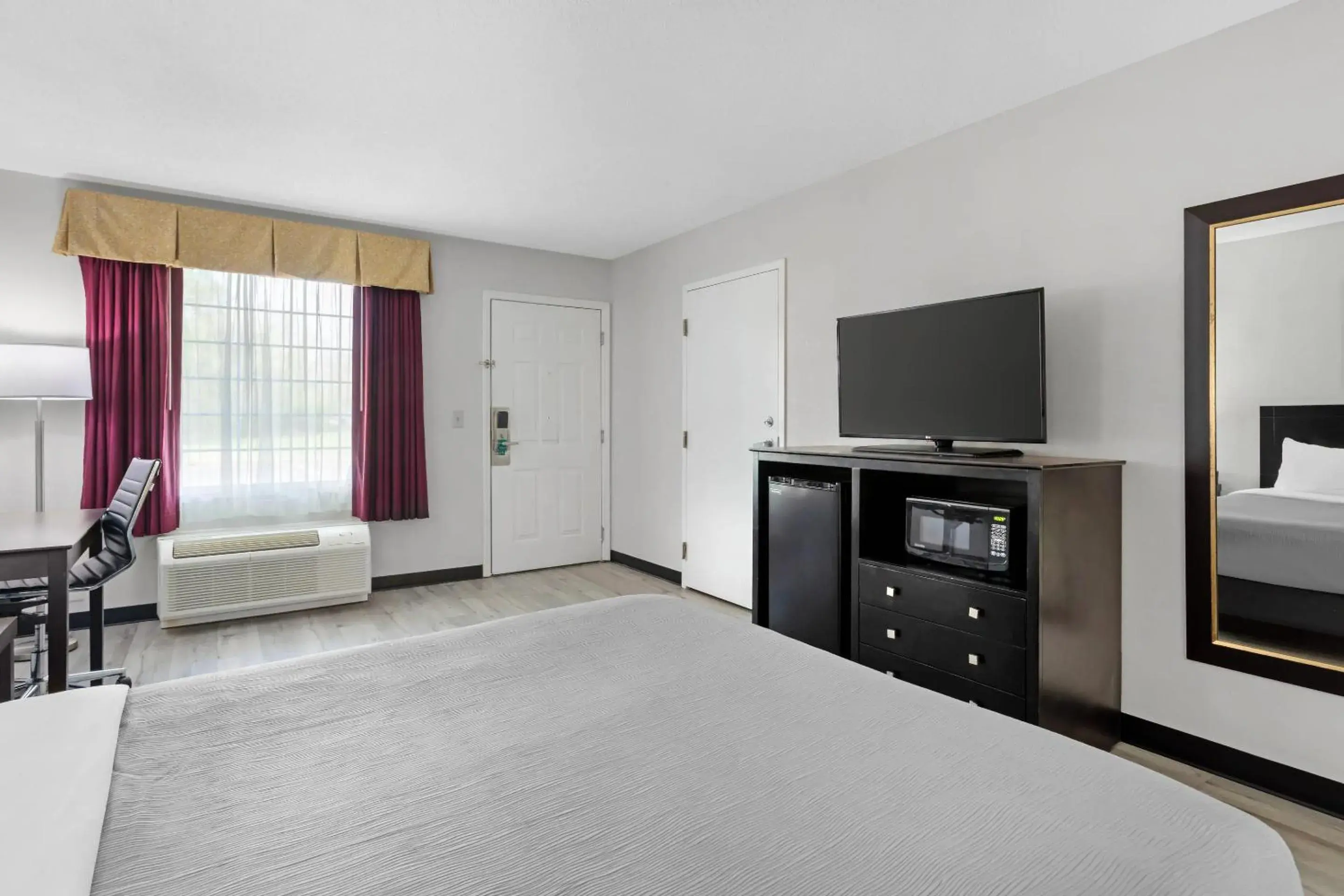 Bedroom, Bed in Quality Inn Andrews Bedroom, Bed in Quality Inn Andrews