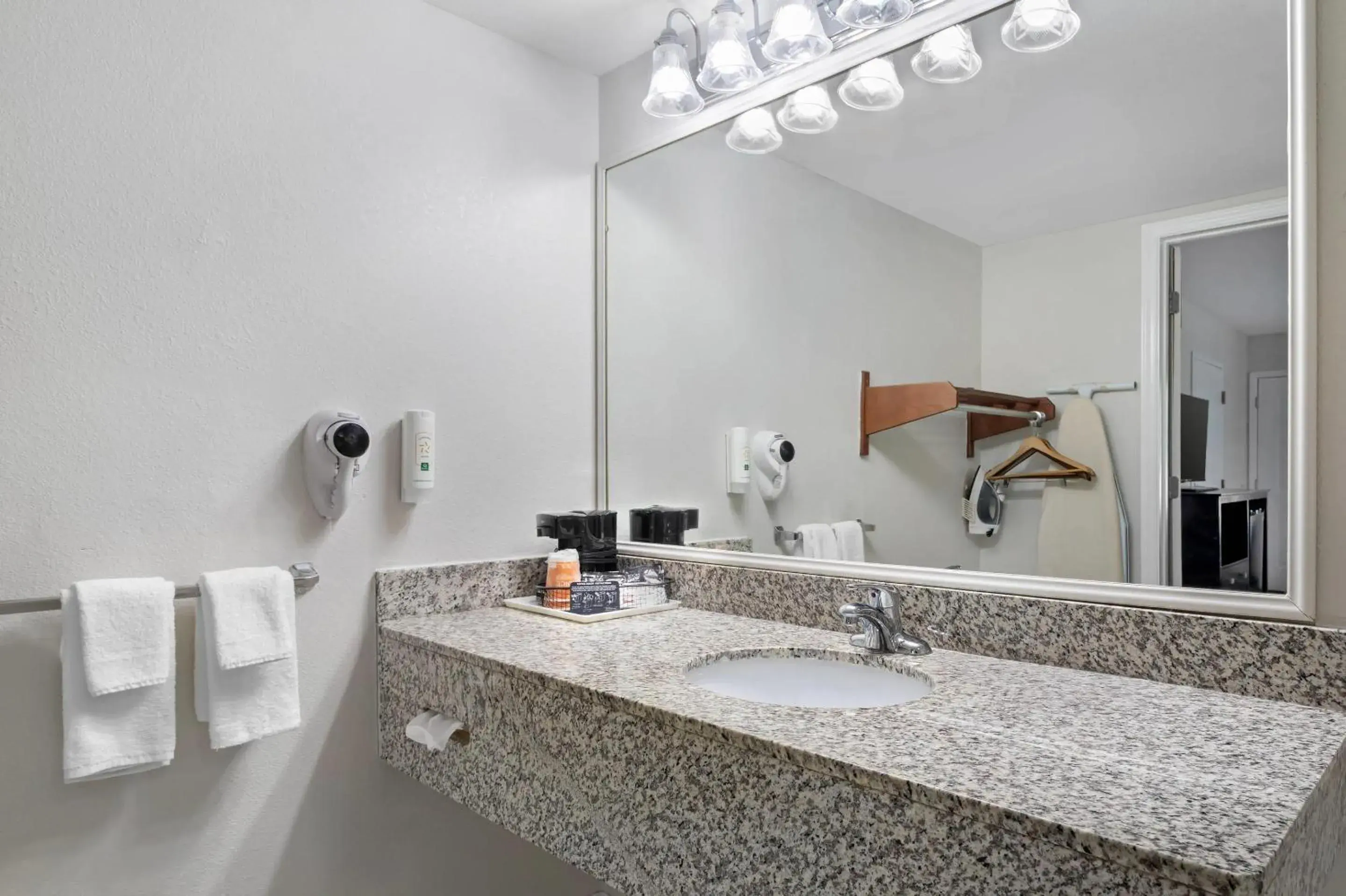 Bedroom in Quality Inn Andrews Bedroom in Quality Inn Andrews