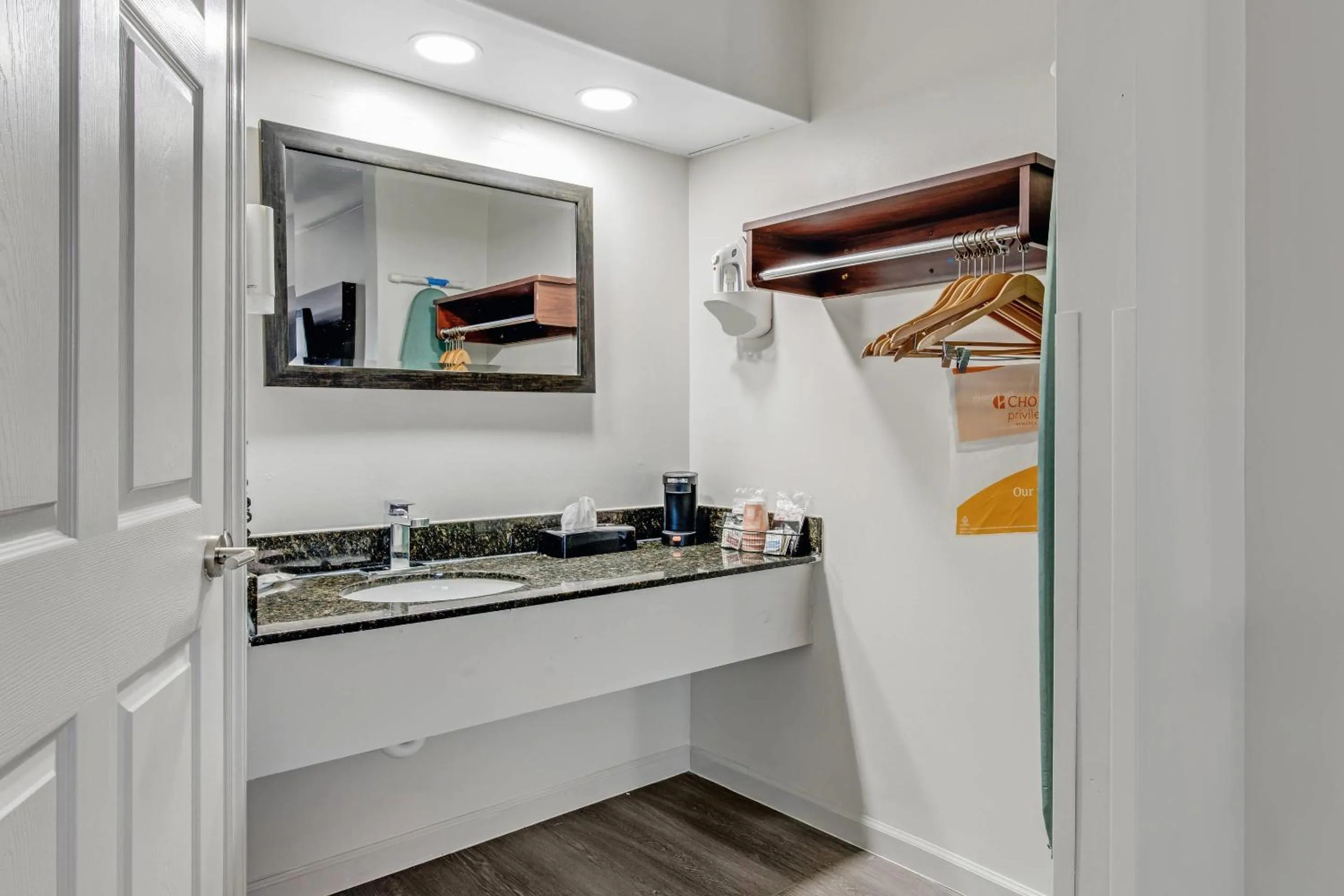 Bedroom in Quality Inn Laurinburg