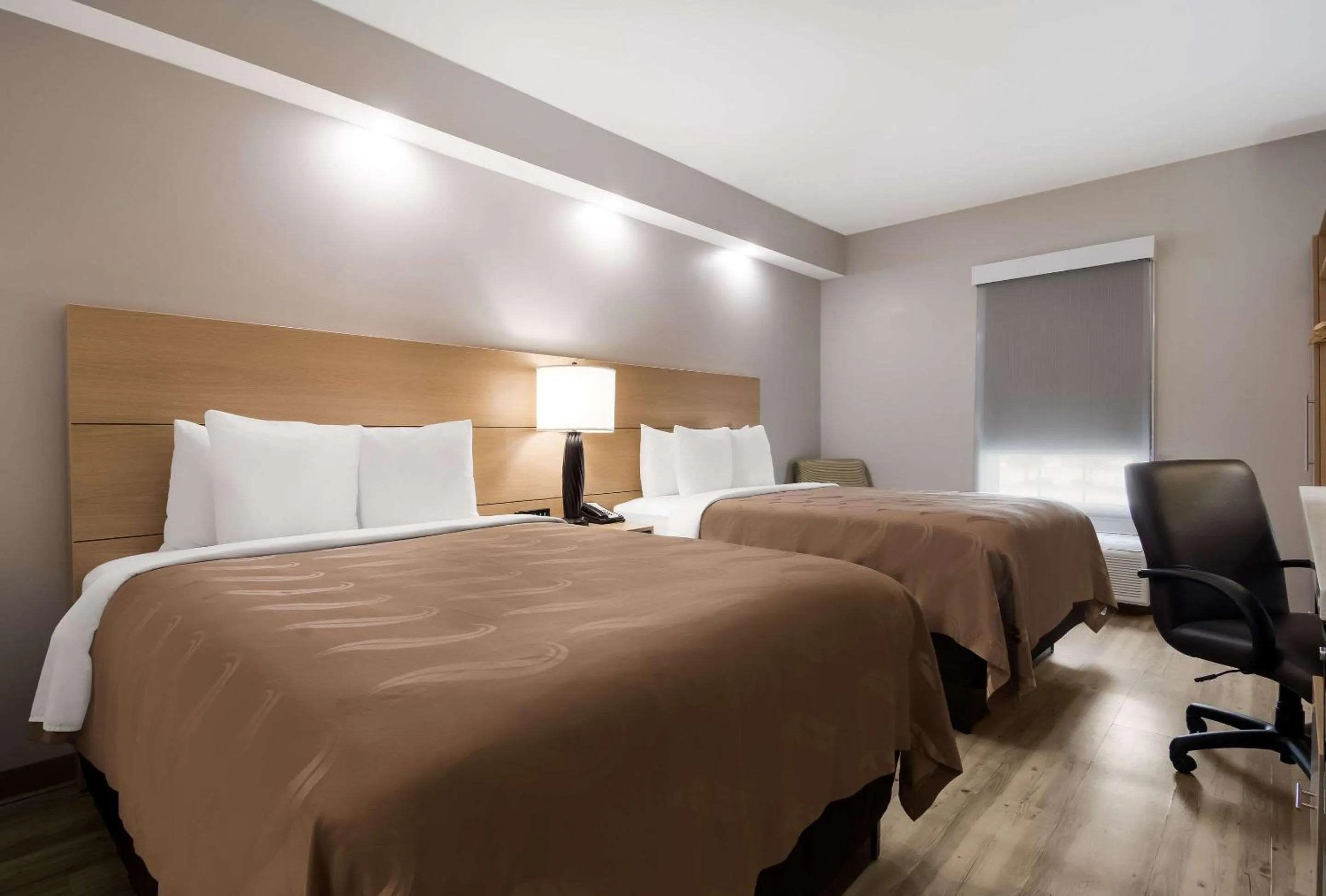 Bedroom, Bed in Quality Inn Goldsboro