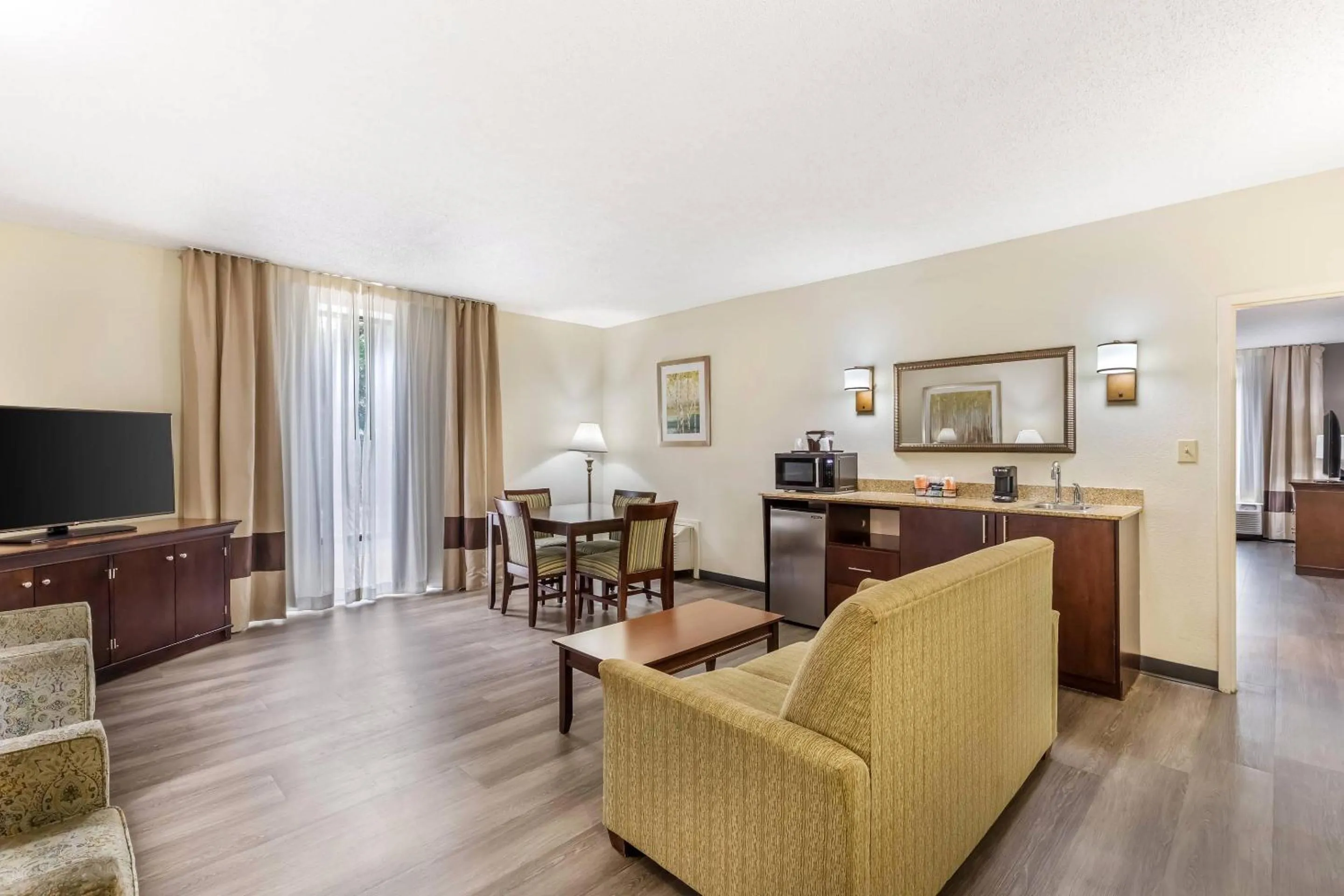 Bedroom in Comfort Inn Pinehurst - Southern Pines