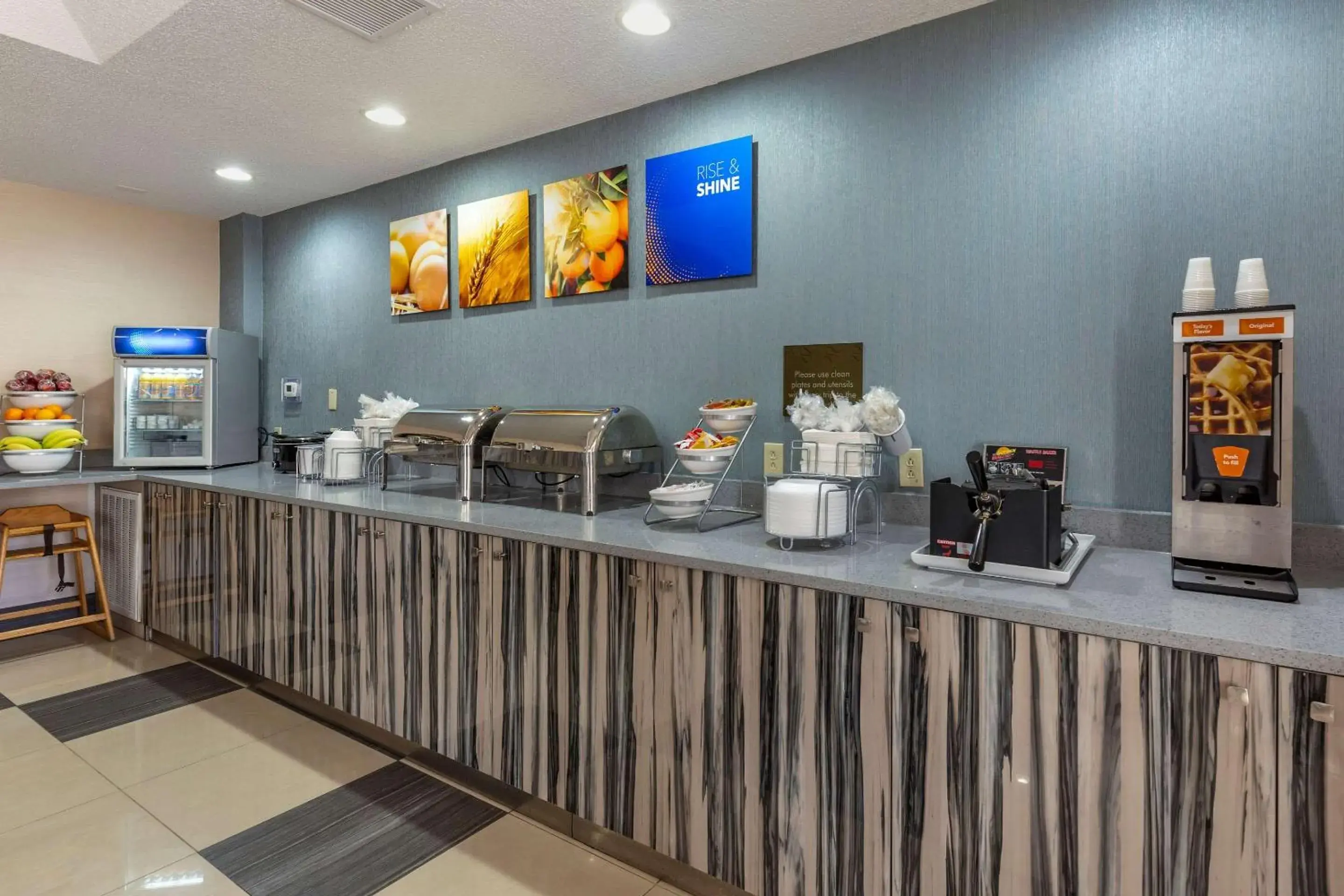 Restaurant/places to eat in Comfort Suites Pineville - Ballantyne Area Restaurant/places to eat in Comfort Suites Pineville - Ballantyne Area