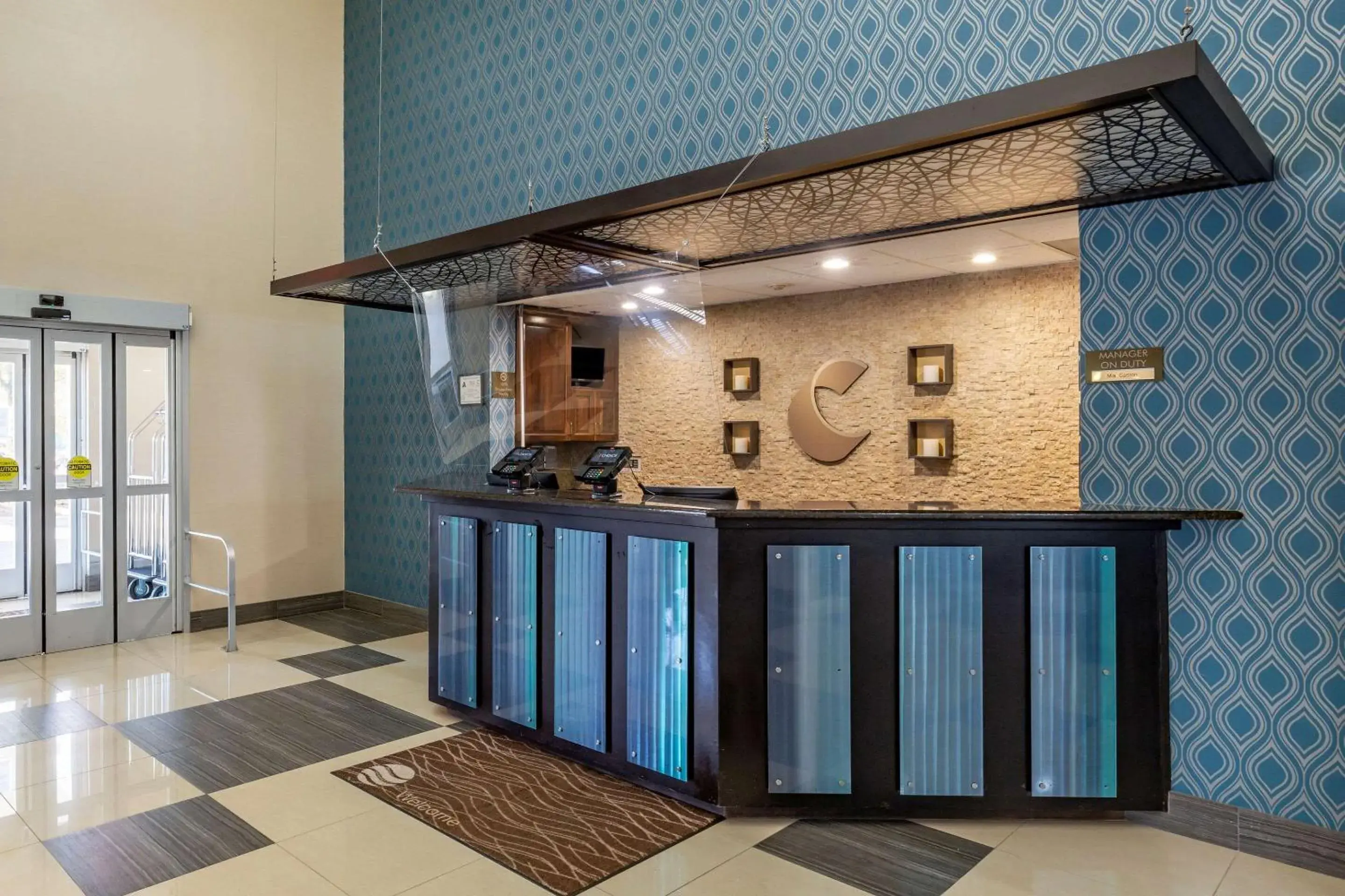 Lobby or reception in Comfort Suites Pineville - Ballantyne Area Lobby or reception in Comfort Suites Pineville - Ballantyne Area