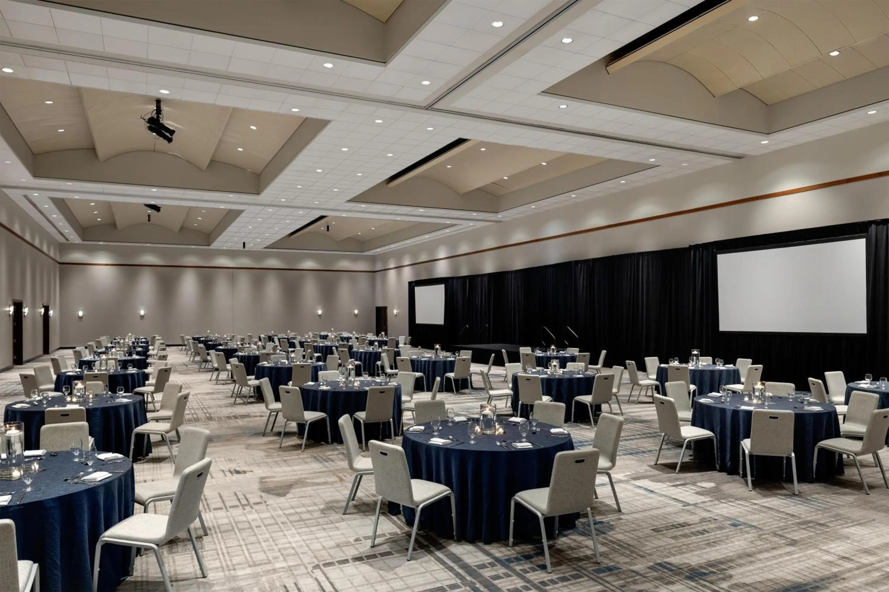 Meeting/conference room in Hilton Baltimore BWI Airport