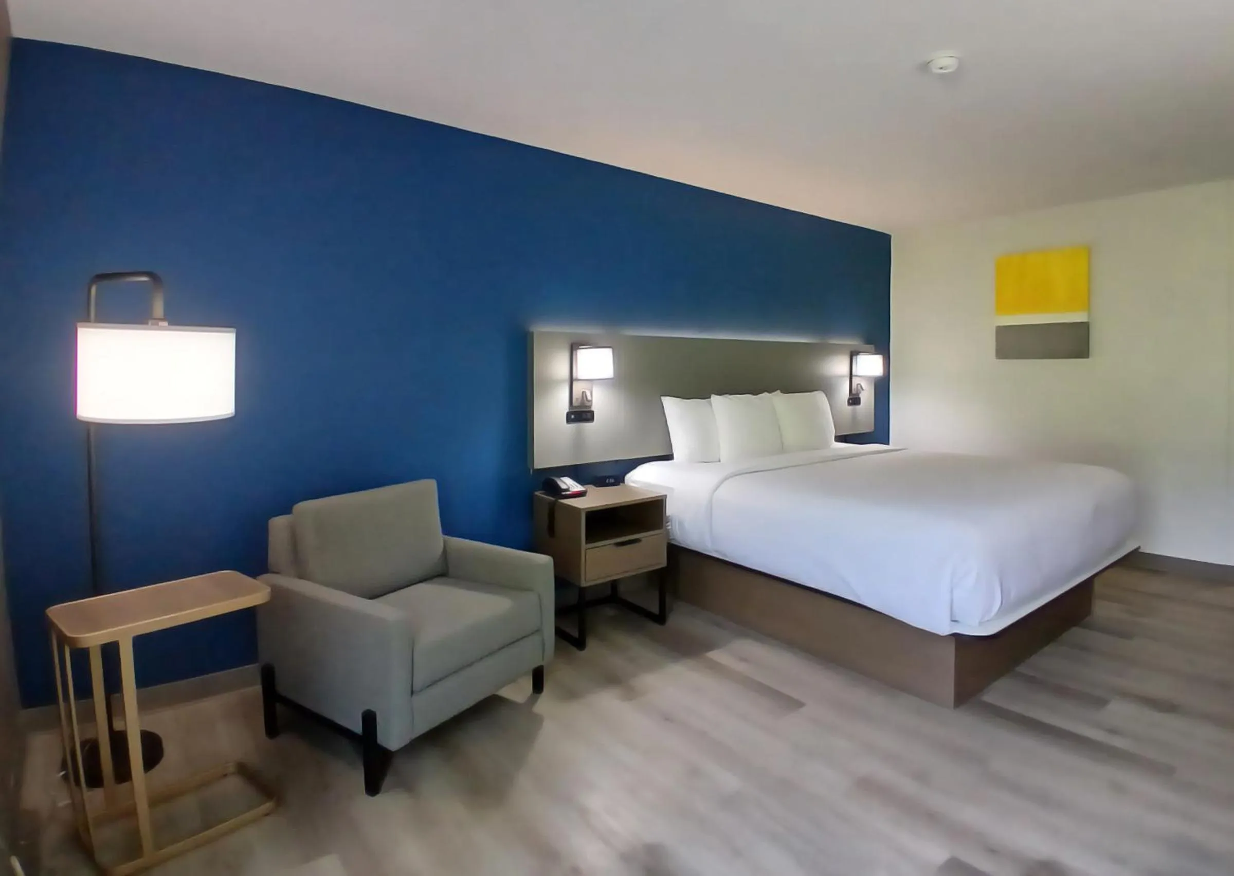 Bed in Comfort Inn near Downtown & Blue Ridge PKWY