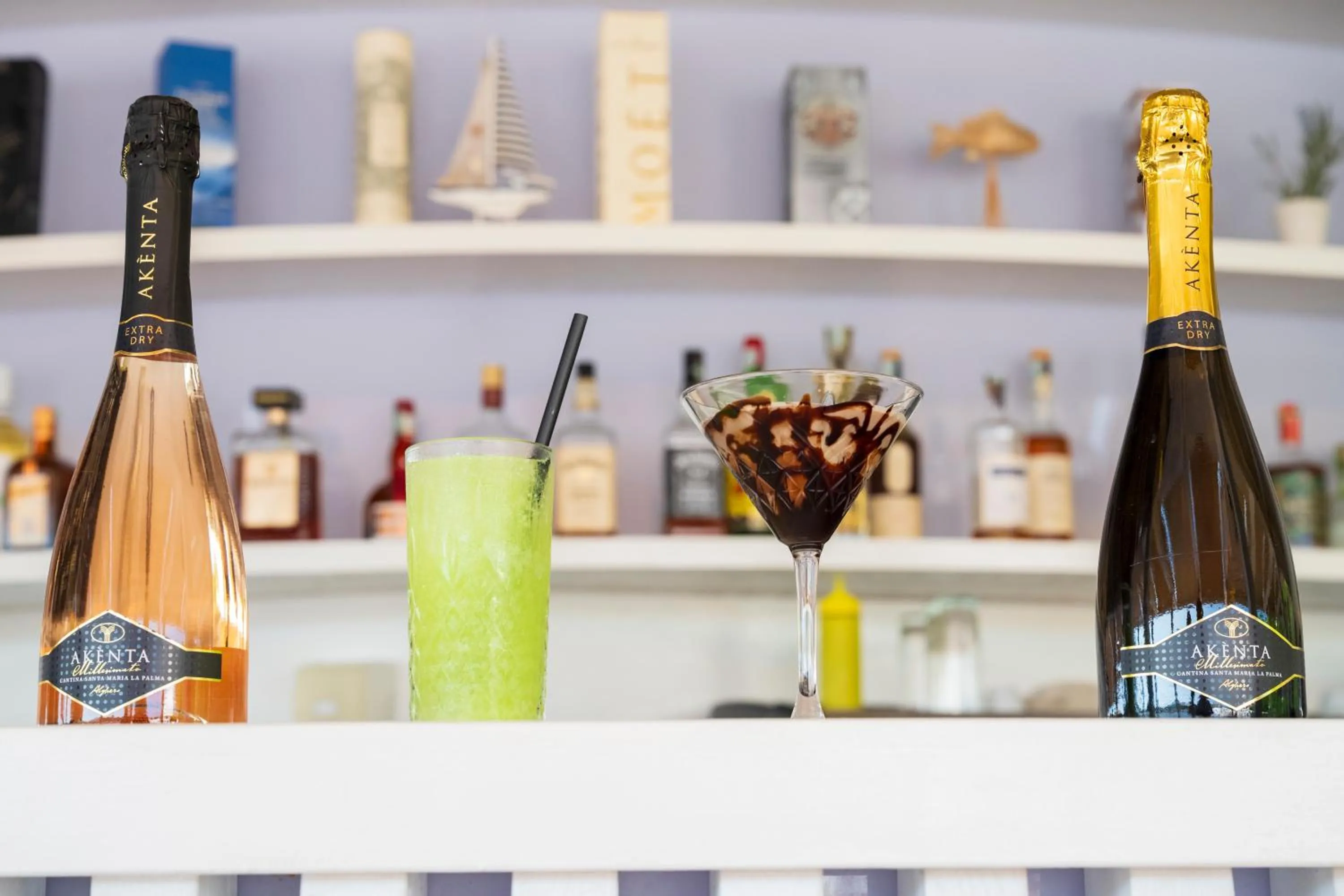 Lounge or bar in Baia di Conte Resort