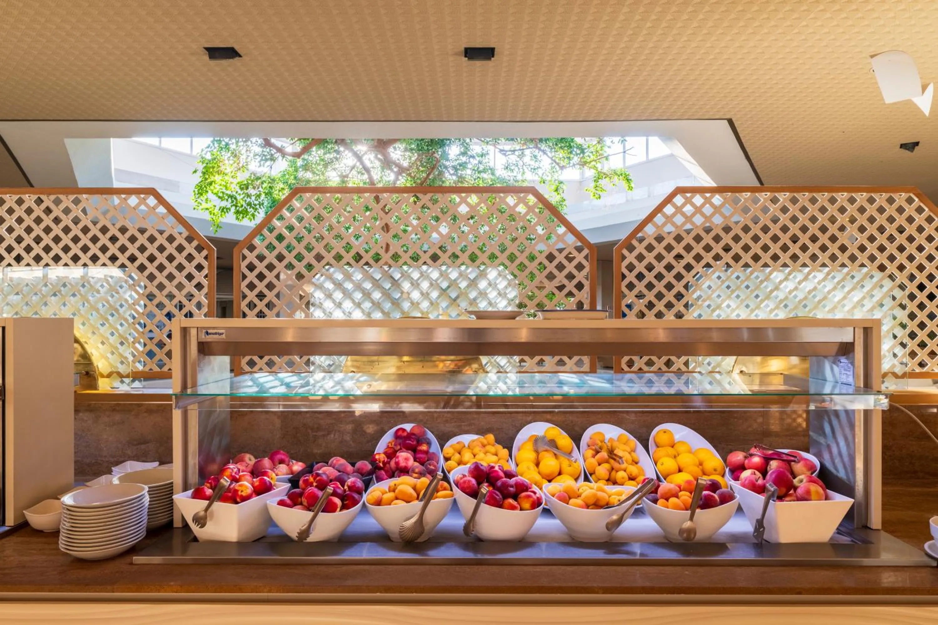 Food and drinks in Baia di Conte Resort