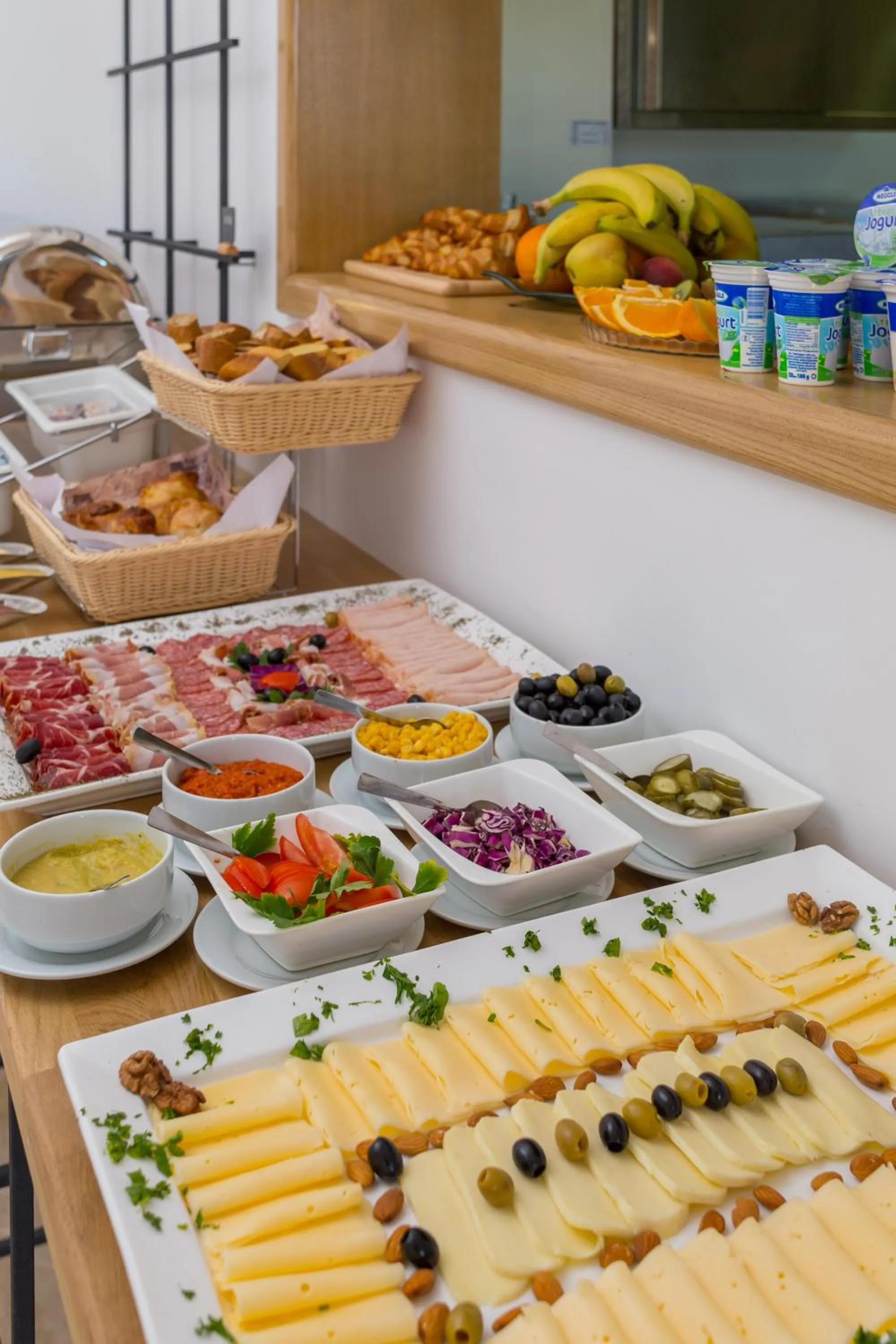 Food and drinks in Hotel Pax