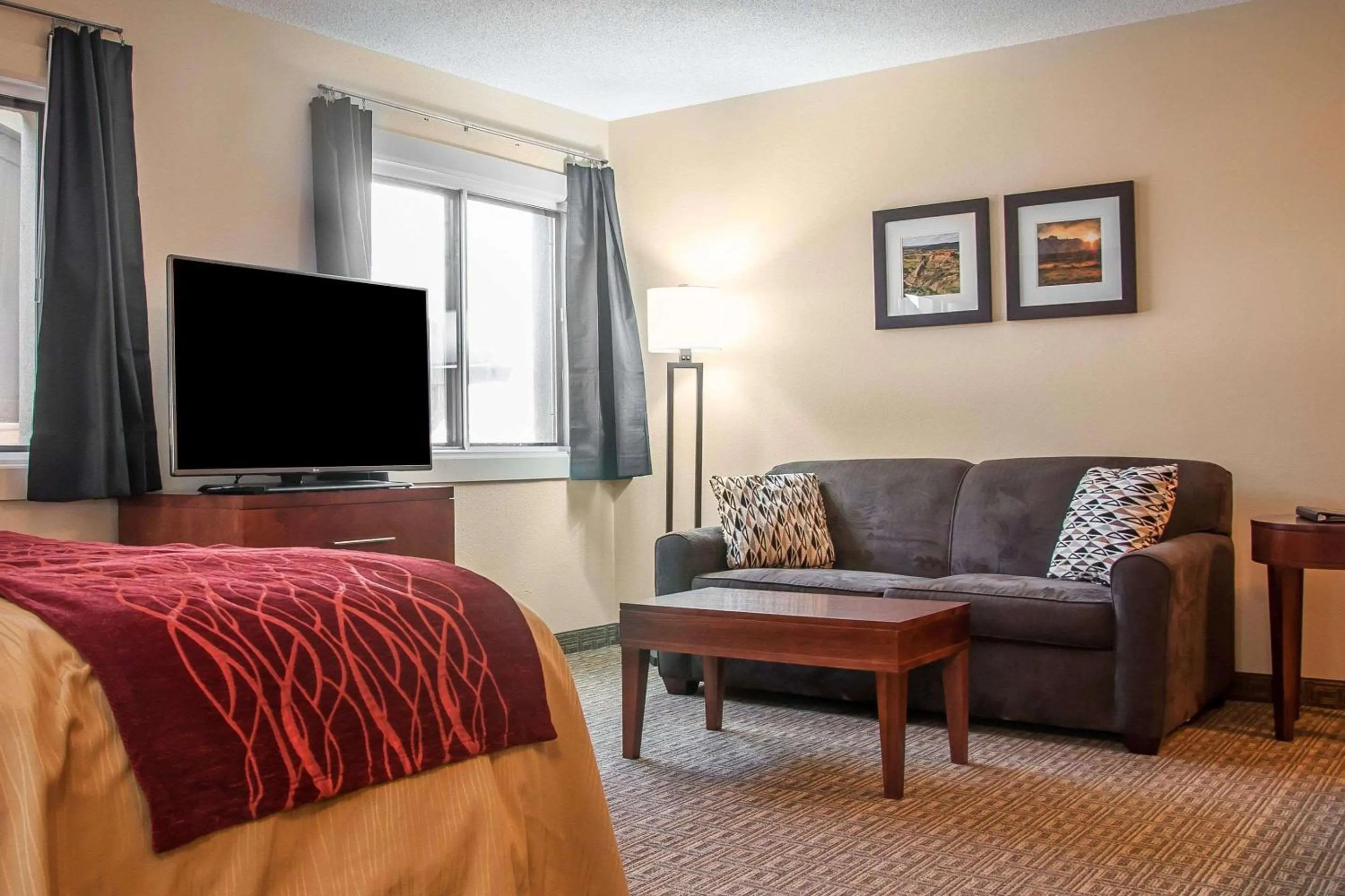 Photo of the whole room, Bed in Comfort Inn Dickinson