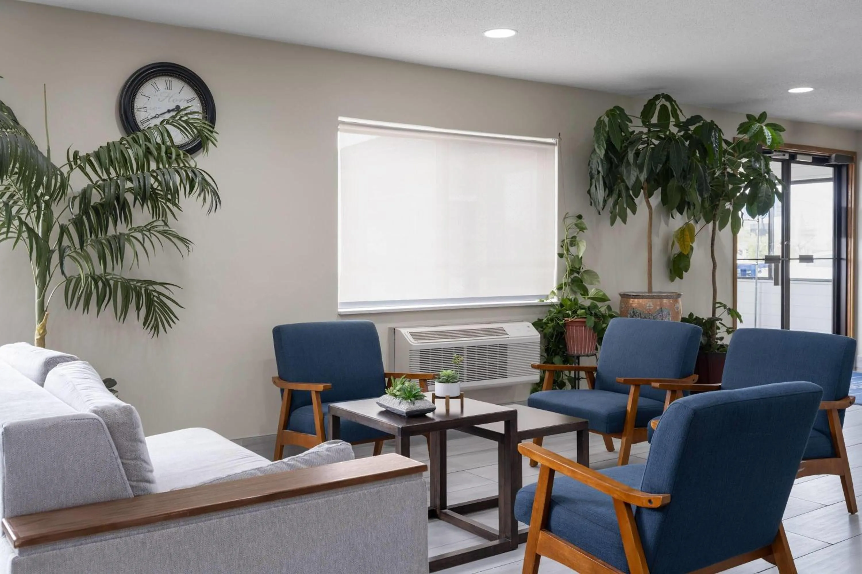 Lobby or reception in Travelodge by Wyndham Fargo