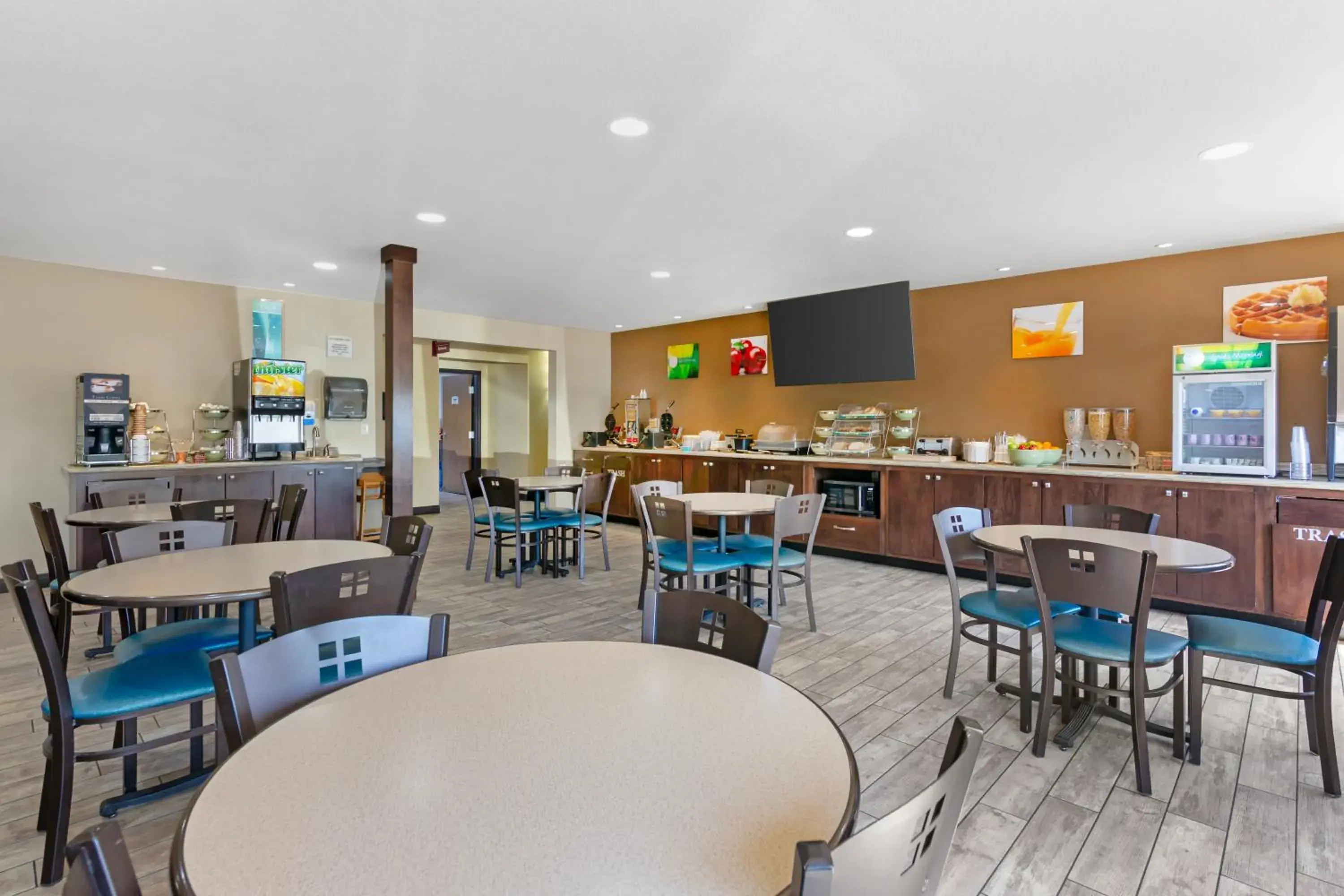 Breakfast in Quality Inn Columbia Mall Breakfast in Quality Inn Columbia Mall