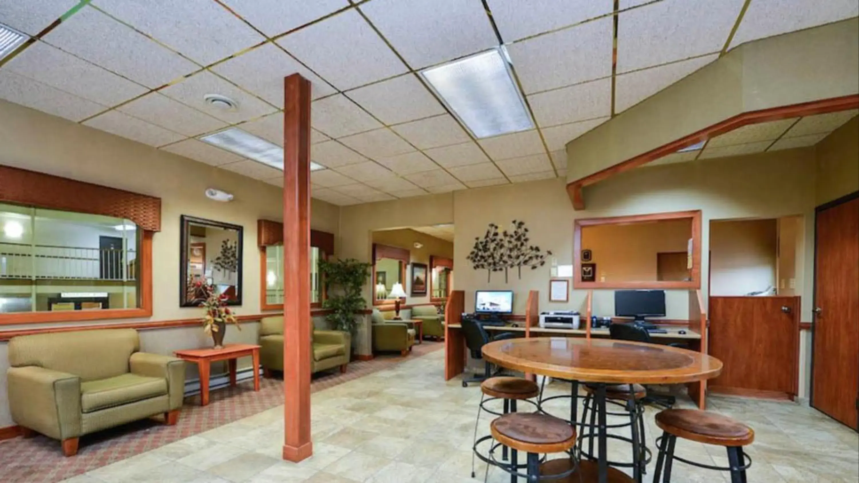 Lobby or reception in Motel 6 Minot, ND Lobby or reception in Motel 6 Minot, ND