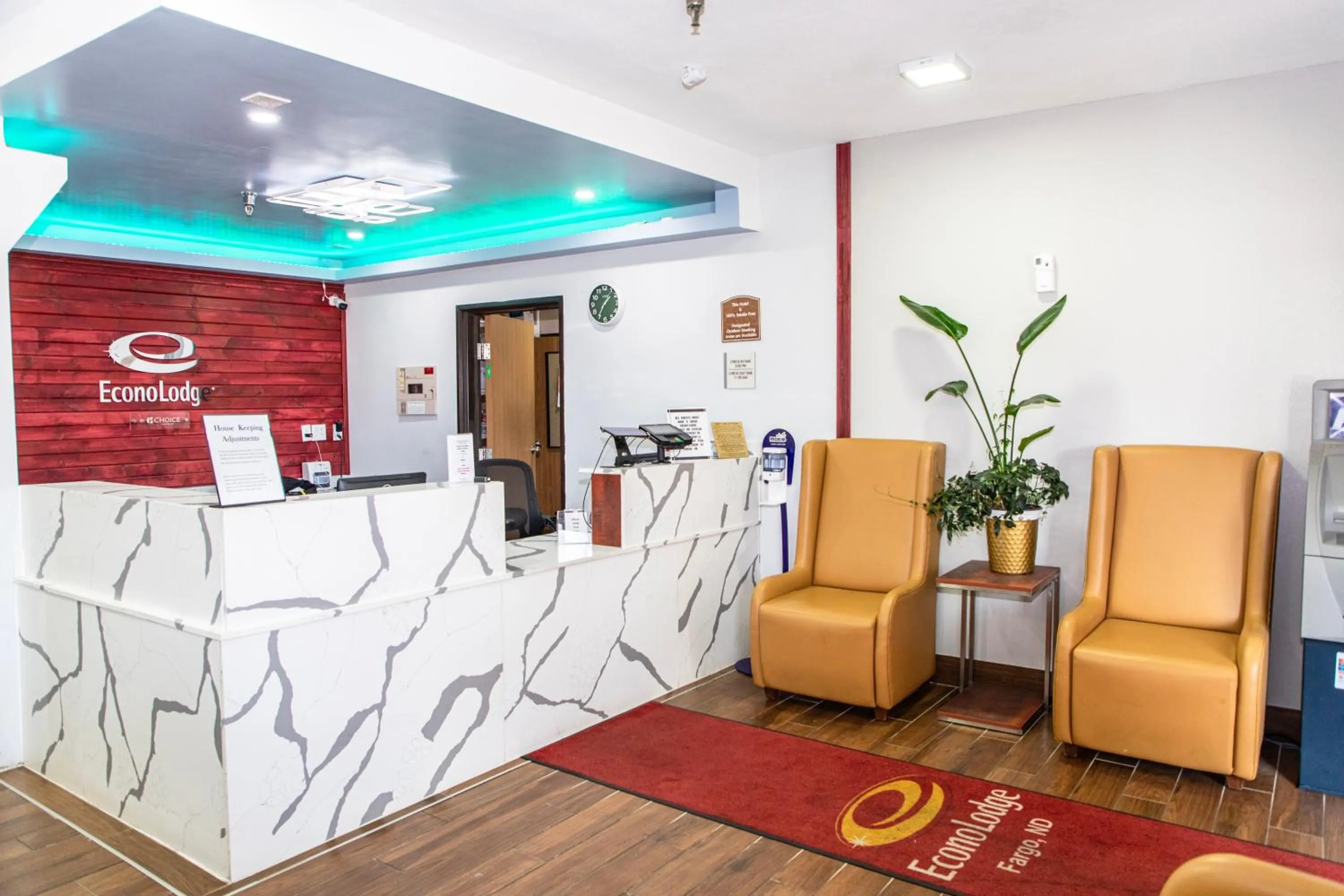 Lobby or reception in Econo Lodge Fargo - West Acres
