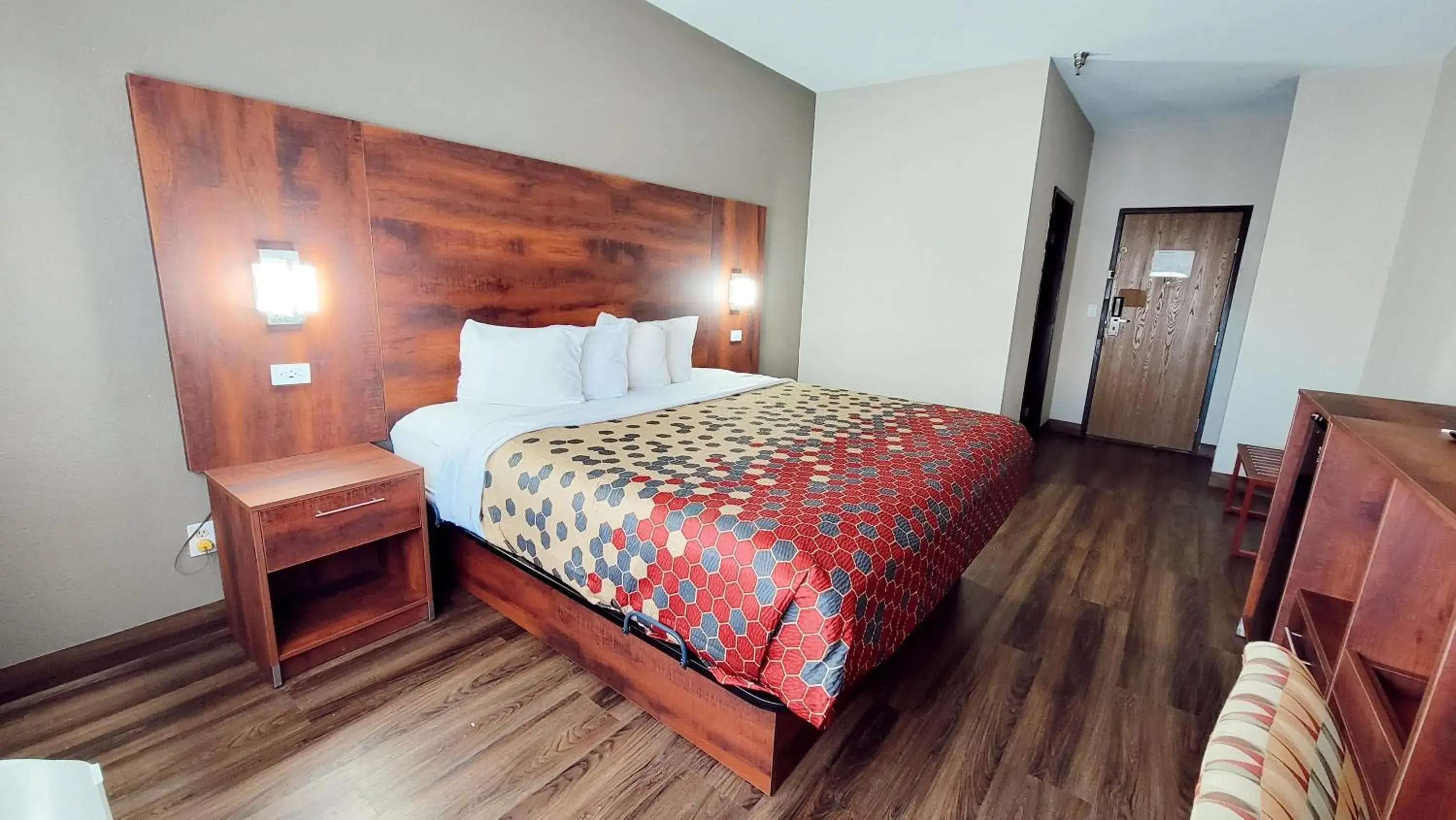 Bed in Econo Lodge Bed in Econo Lodge