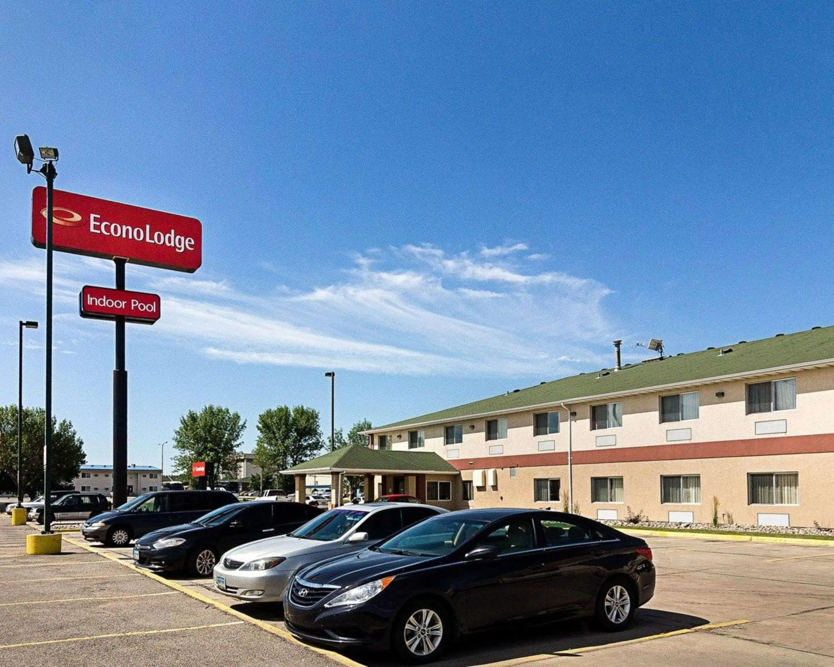 Property building in Econo Lodge Property building in Econo Lodge