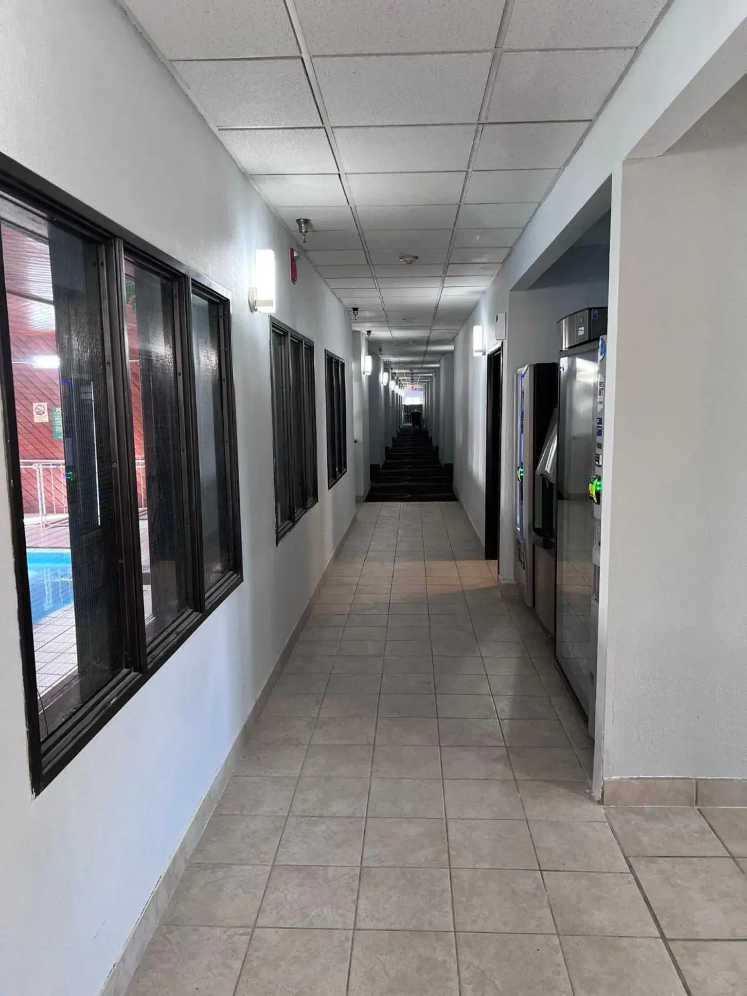 Property building in Econo Lodge Property building in Econo Lodge