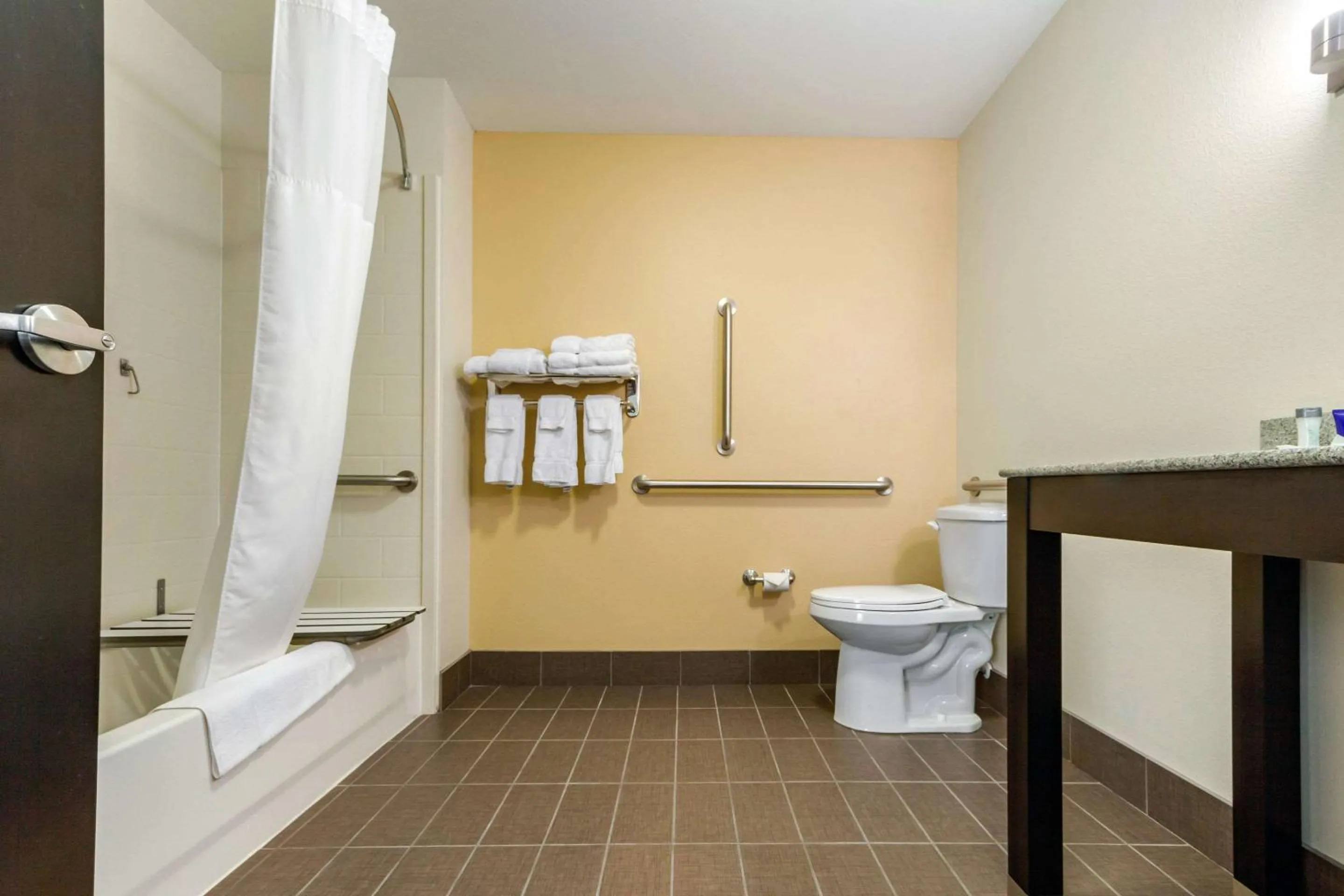 Bedroom in Sleep Inn & Suites Grand Forks Near Alerus Center