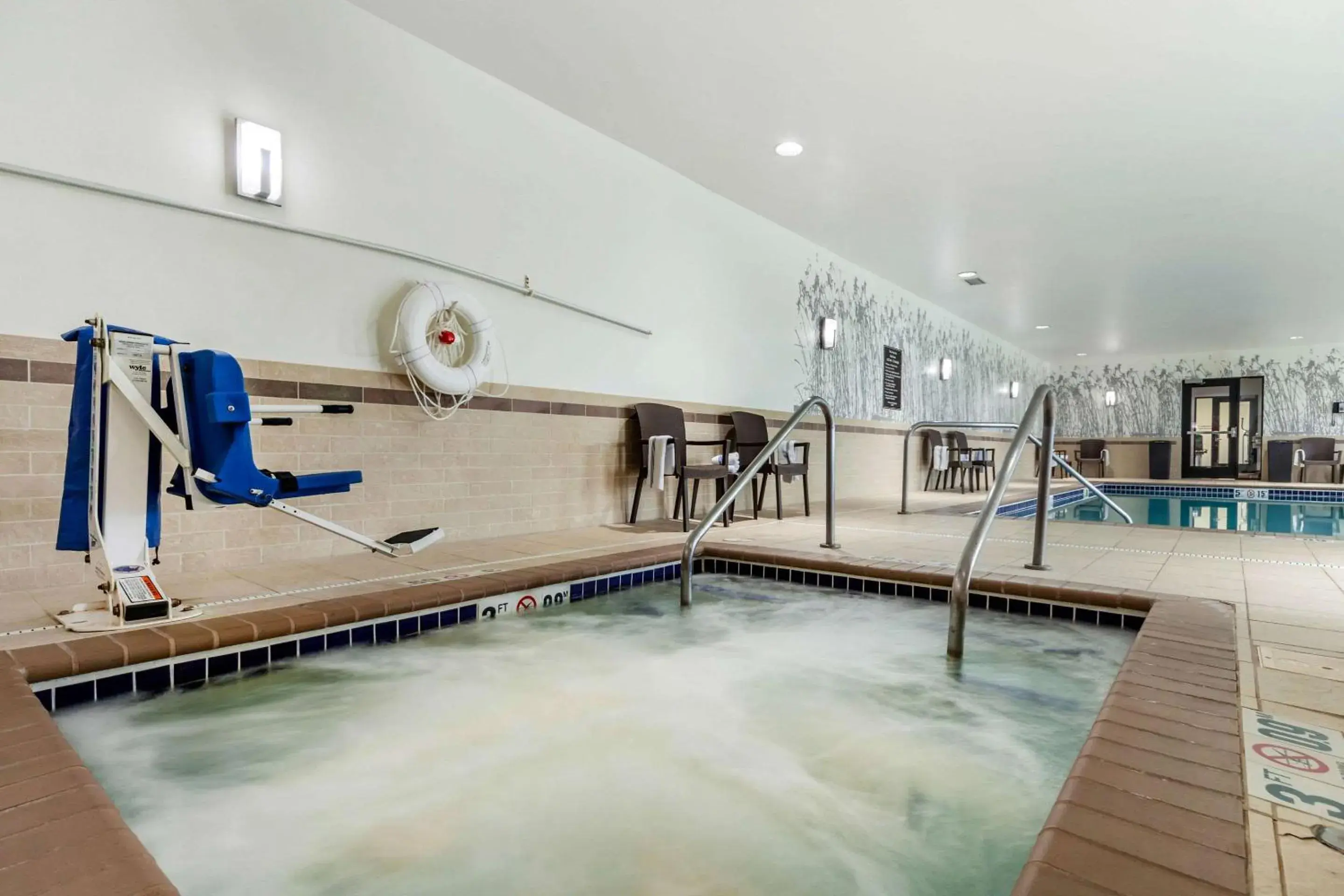 Swimming pool in Sleep Inn & Suites Grand Forks Near Alerus Center Swimming pool in Sleep Inn & Suites Grand Forks Near Alerus Center