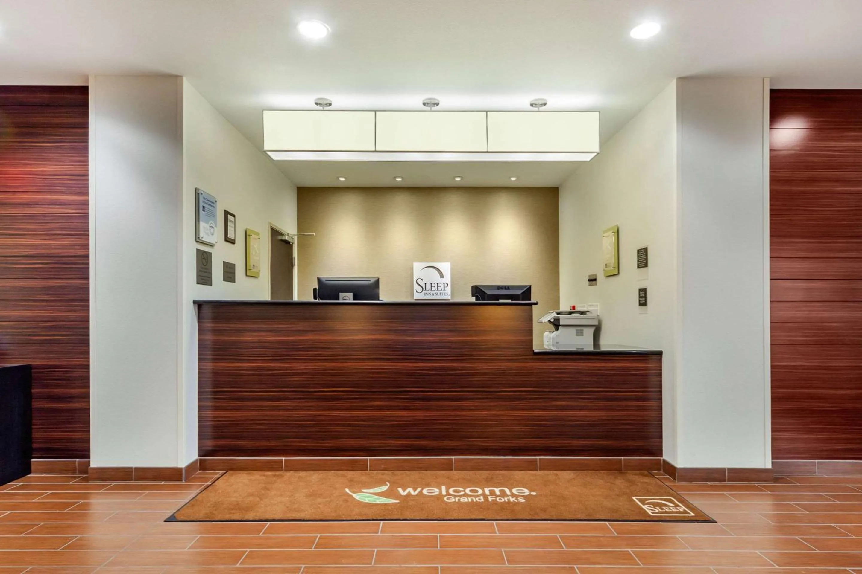 Lobby or reception in Sleep Inn & Suites Grand Forks Near Alerus Center
