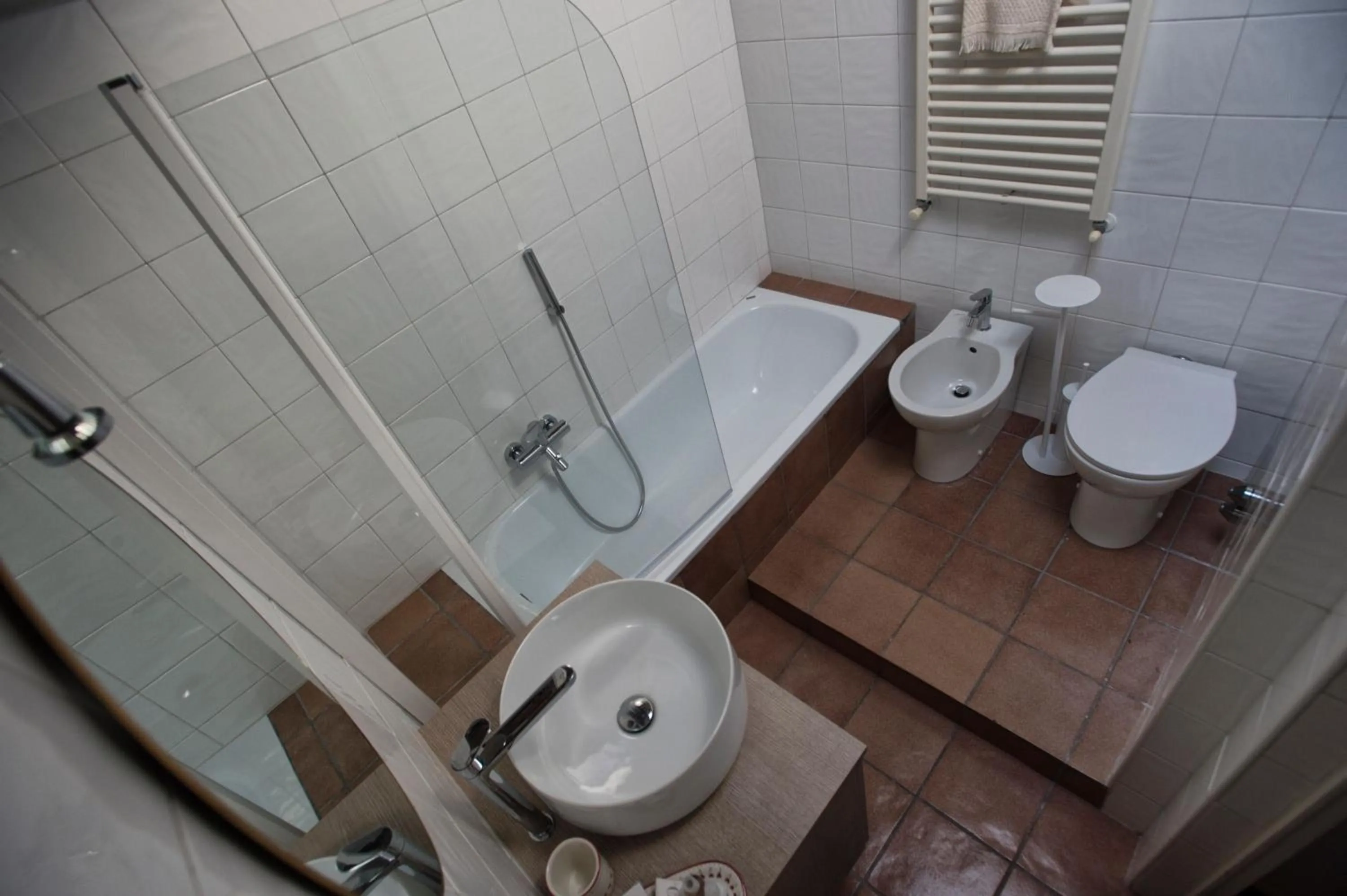 Shower in La Giuggiola Sweet Home