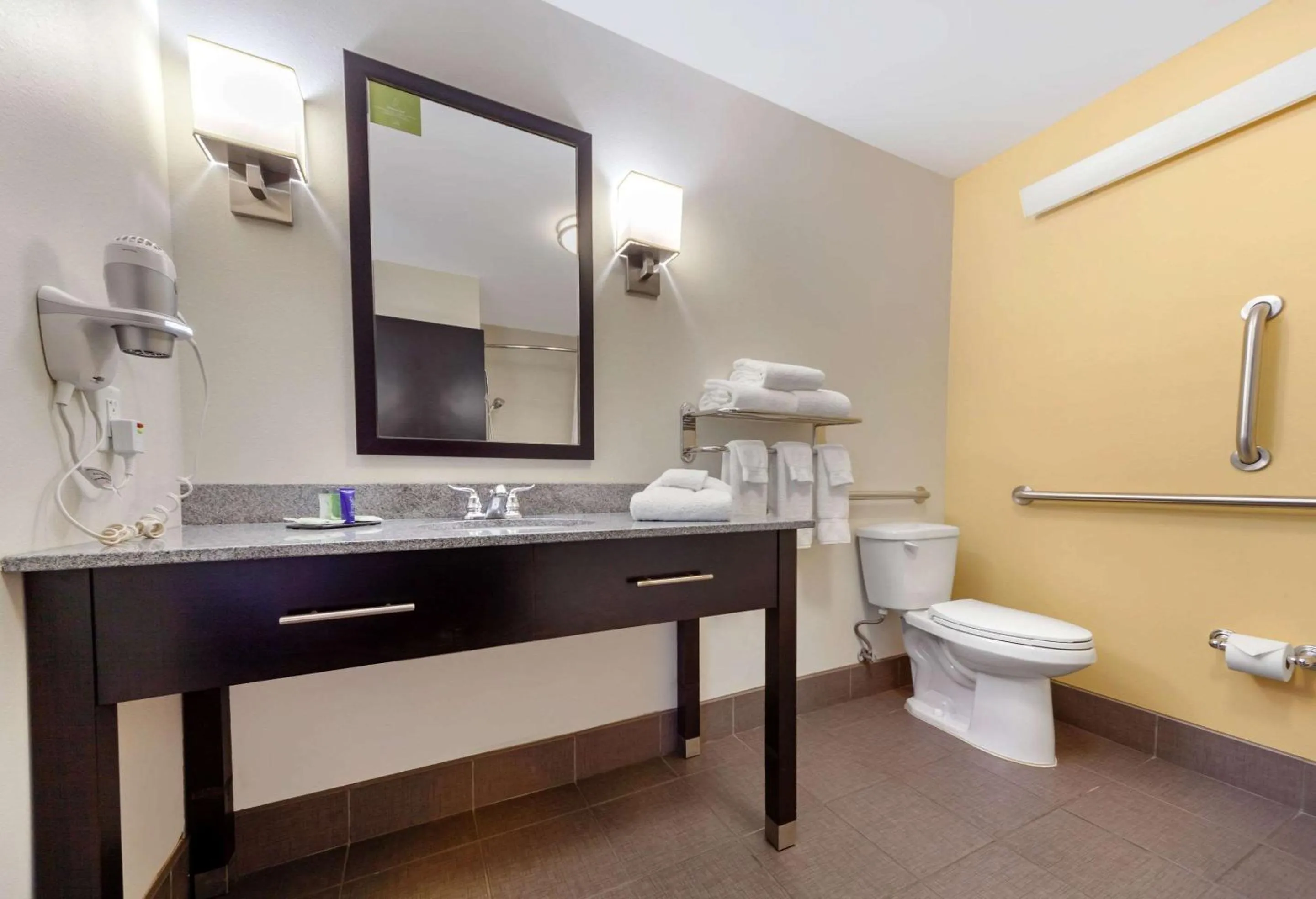 Bedroom in Sleep Inn & Suites Bismarck I-94