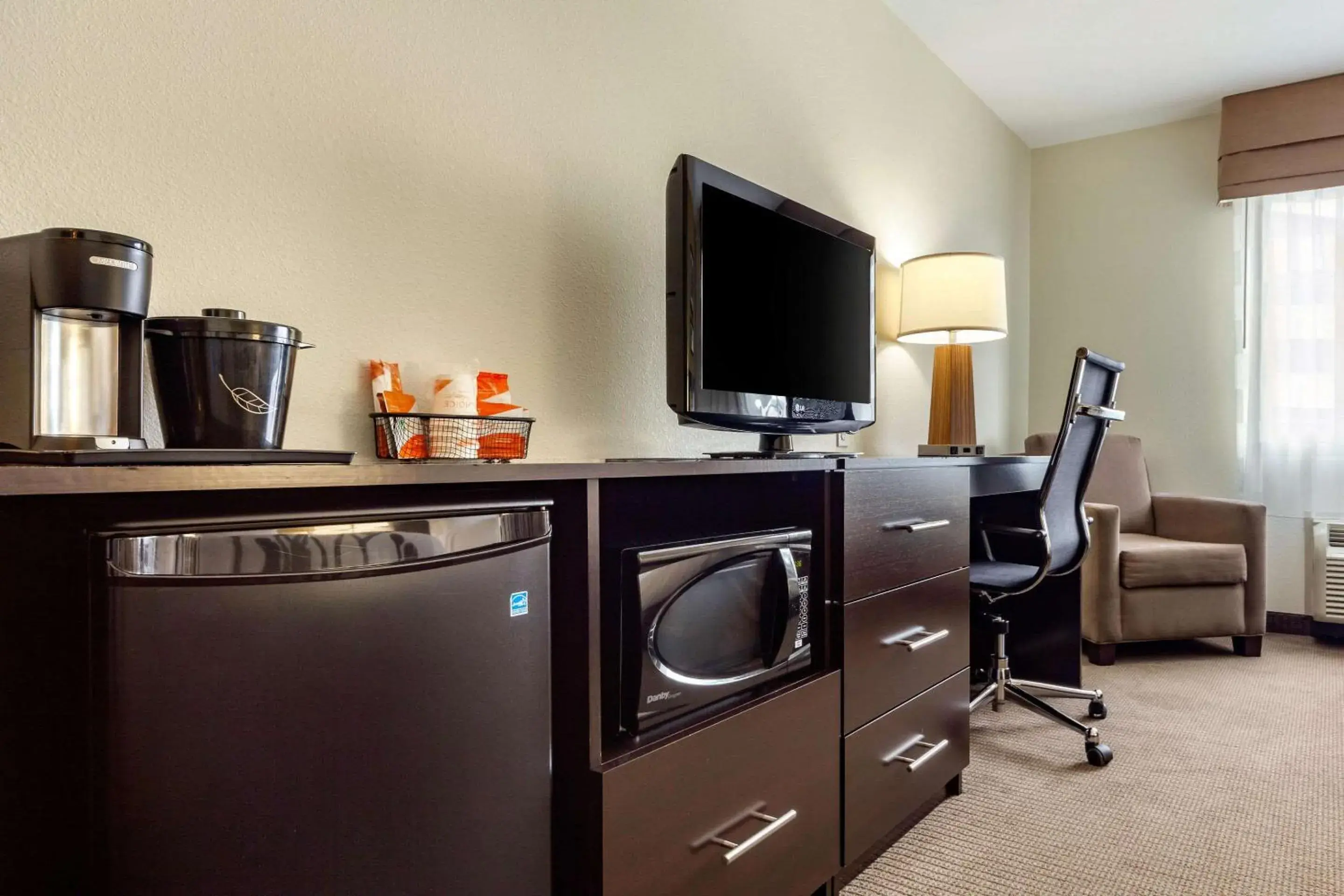 Bedroom in Sleep Inn & Suites Fargo Medical Center Bedroom in Sleep Inn & Suites Fargo Medical Center