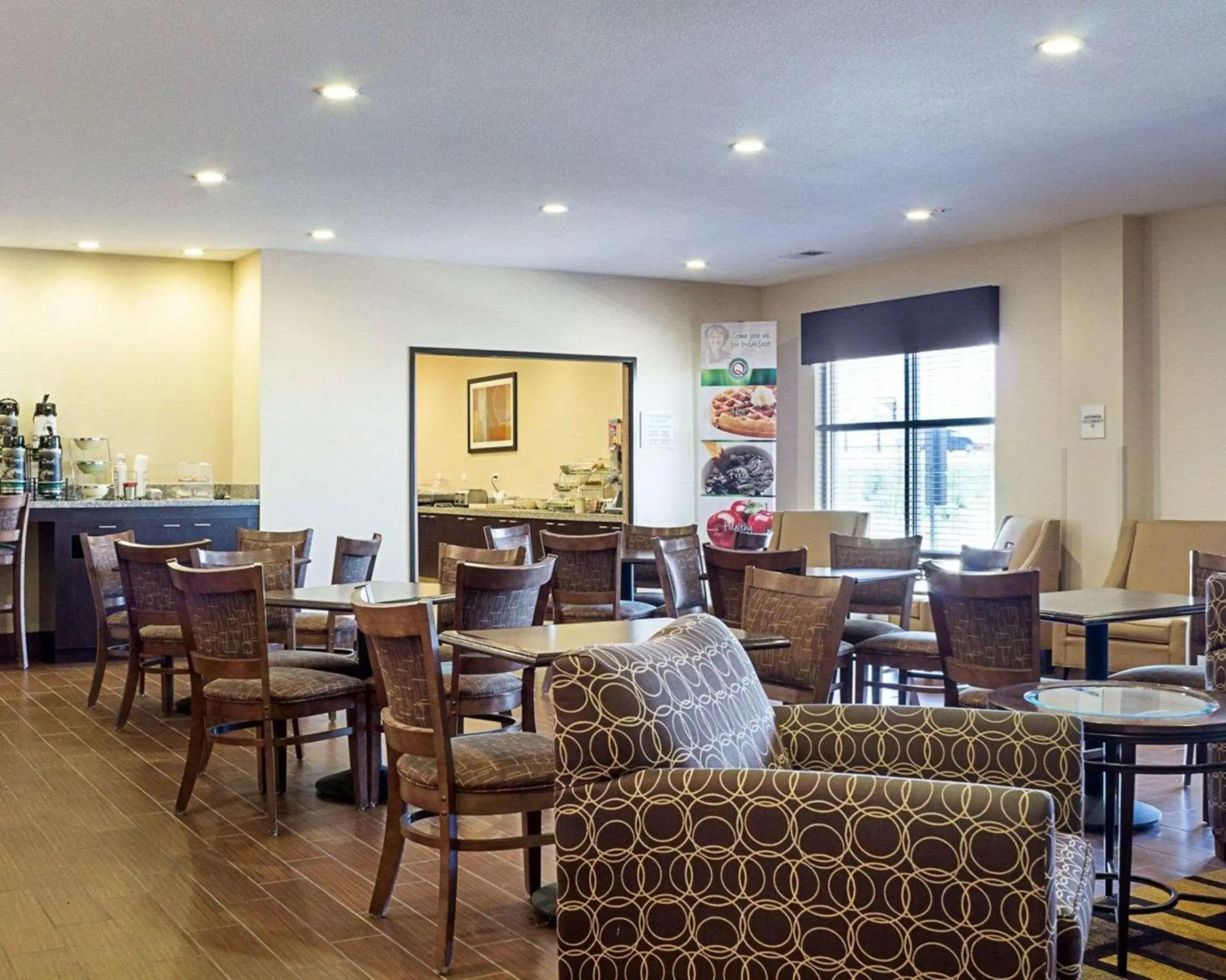 Restaurant/places to eat in Quality Inn & Suites Minot North Restaurant/places to eat in Quality Inn & Suites Minot North