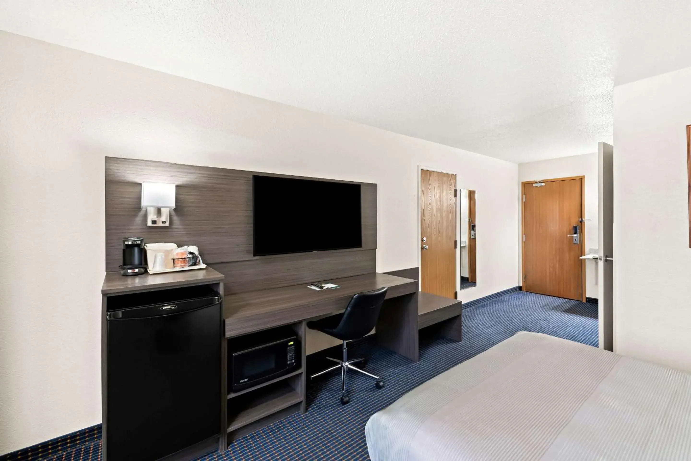 Bedroom, Bed in Quality Inn Bedroom, Bed in Quality Inn