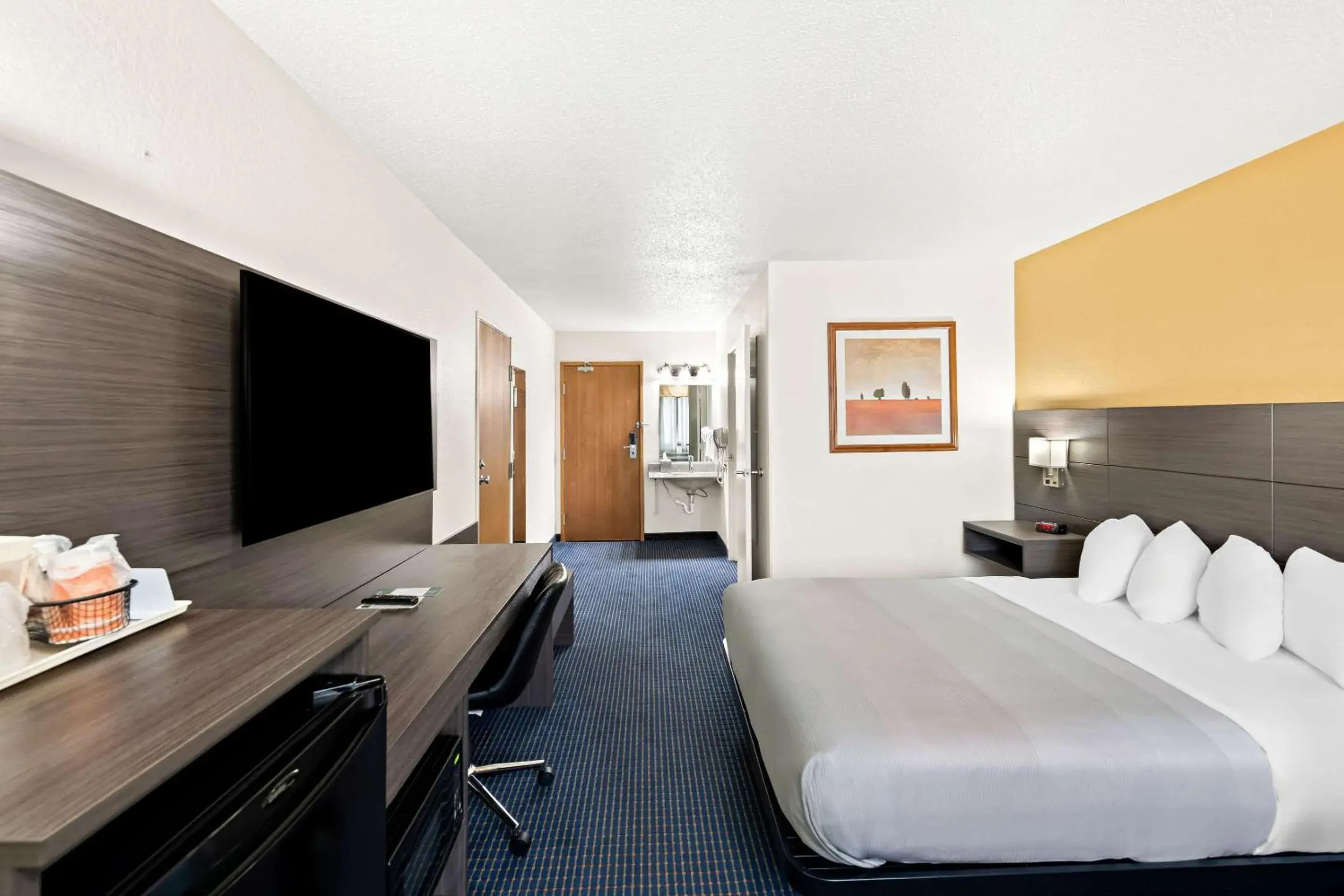 Bedroom, Bed in Quality Inn Bedroom, Bed in Quality Inn