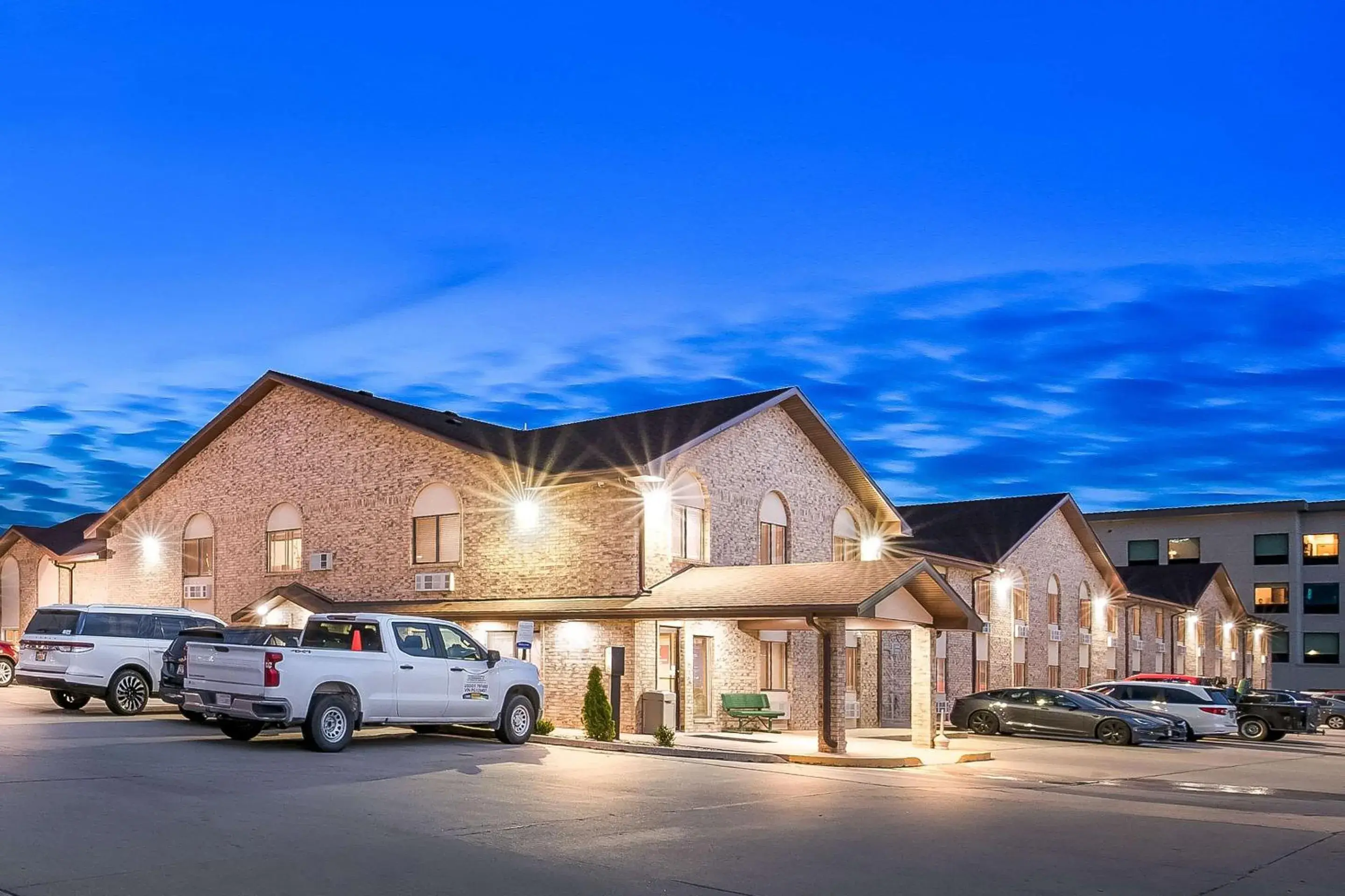 Property building in Quality Inn Property building in Quality Inn