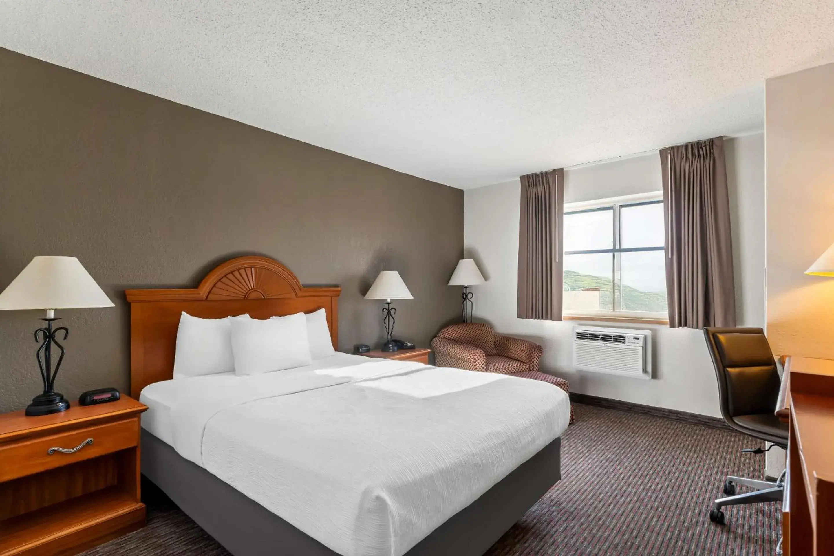 Queen Room - Non-Smoking in Quality Inn Sidney I-80 Queen Room - Non-Smoking in Quality Inn Sidney I-80