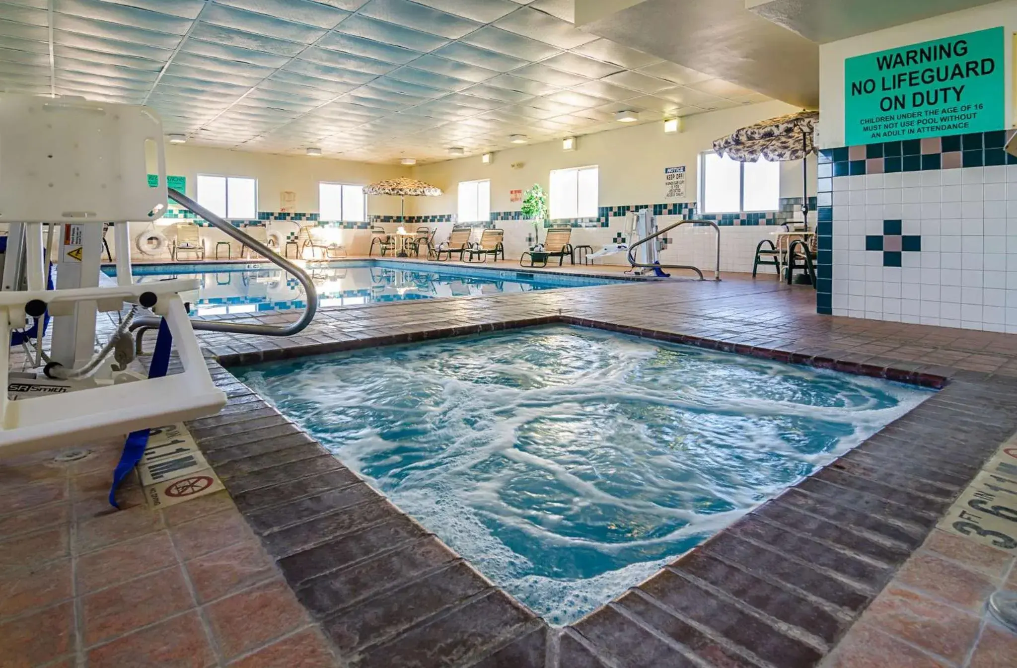 Swimming pool in Quality Inn Sidney I-80 Swimming pool in Quality Inn Sidney I-80