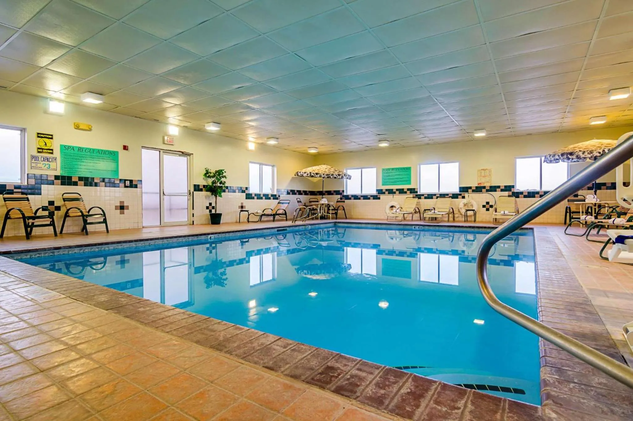 Swimming pool in Quality Inn Sidney I-80