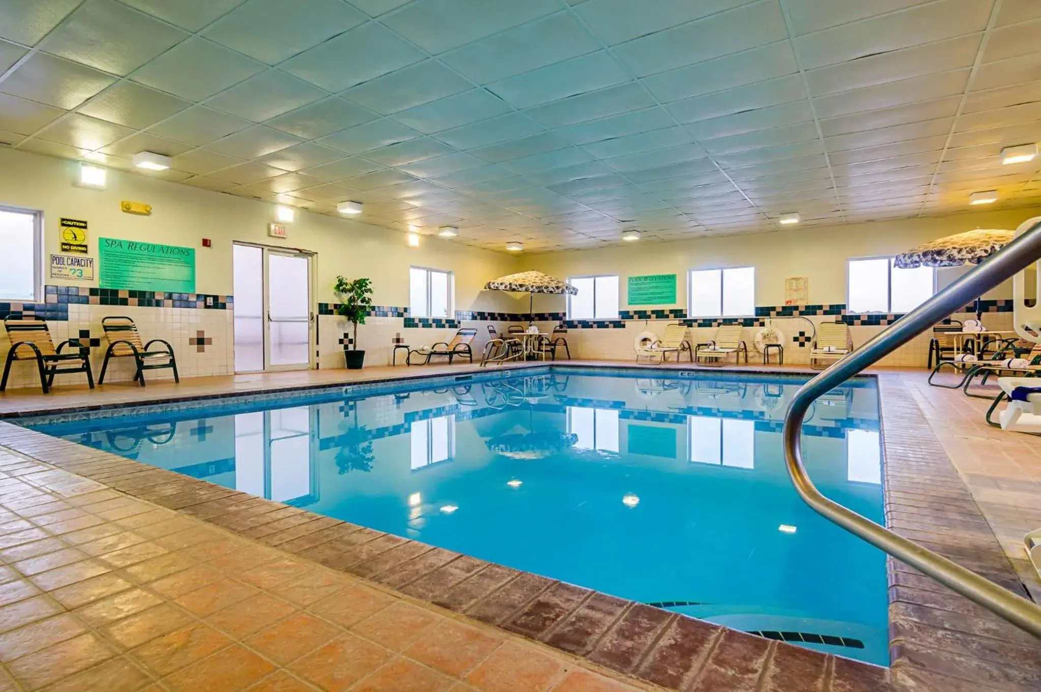 Swimming pool in Quality Inn Sidney I-80 Swimming pool in Quality Inn Sidney I-80