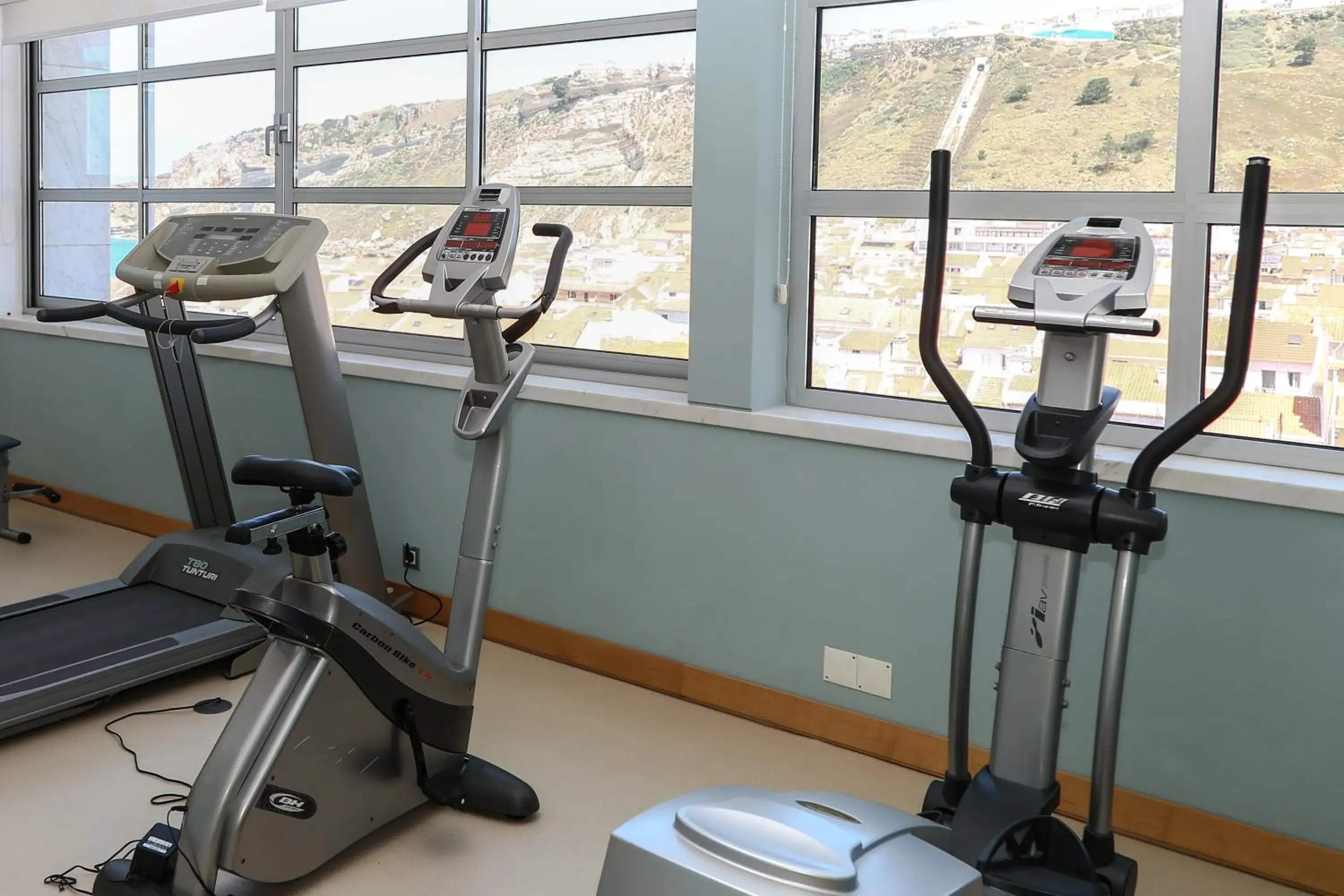 Fitness centre/facilities in Hotel Praia Fitness centre/facilities in Hotel Praia