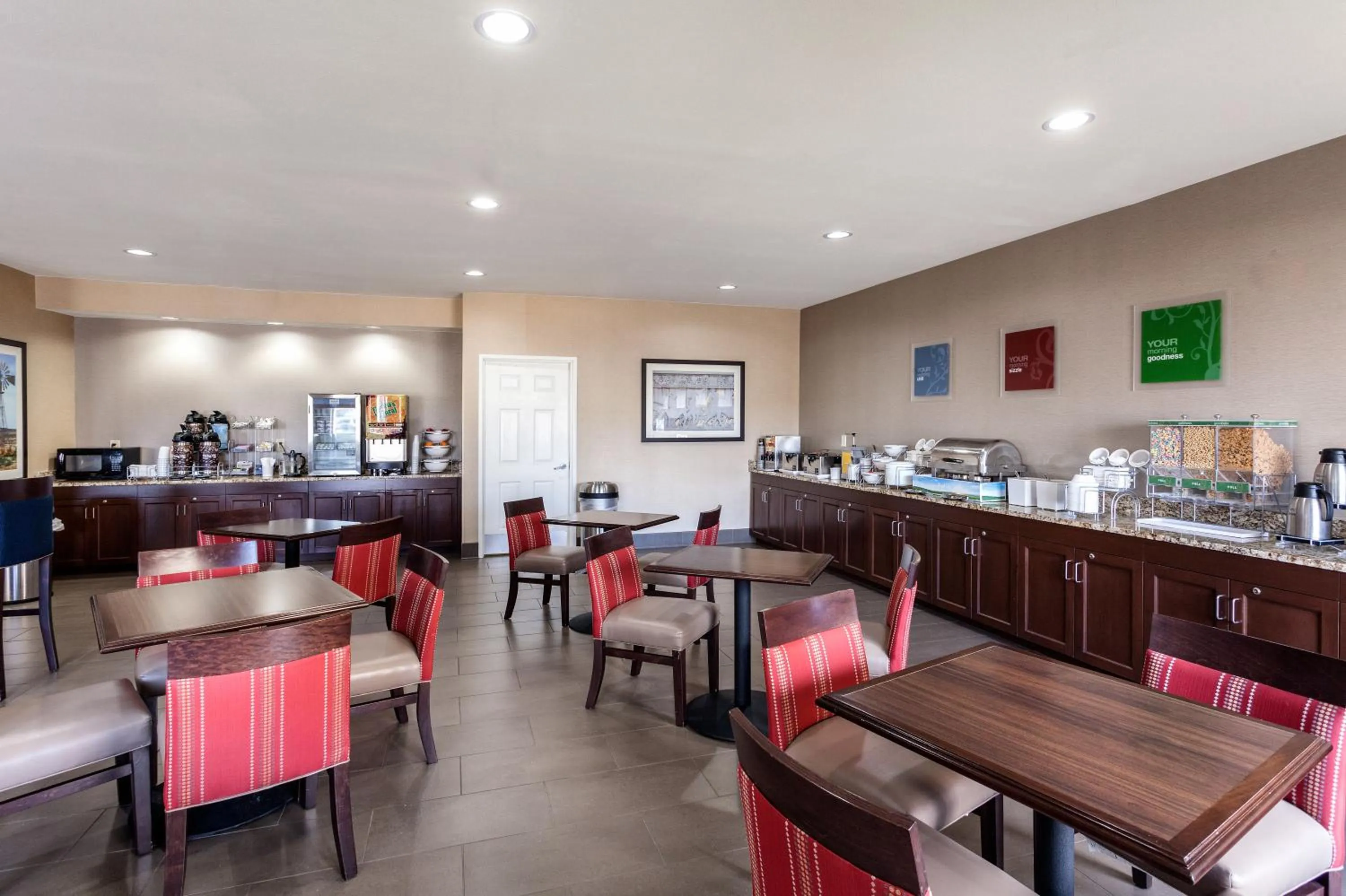 Breakfast in Comfort Suites Lincoln North