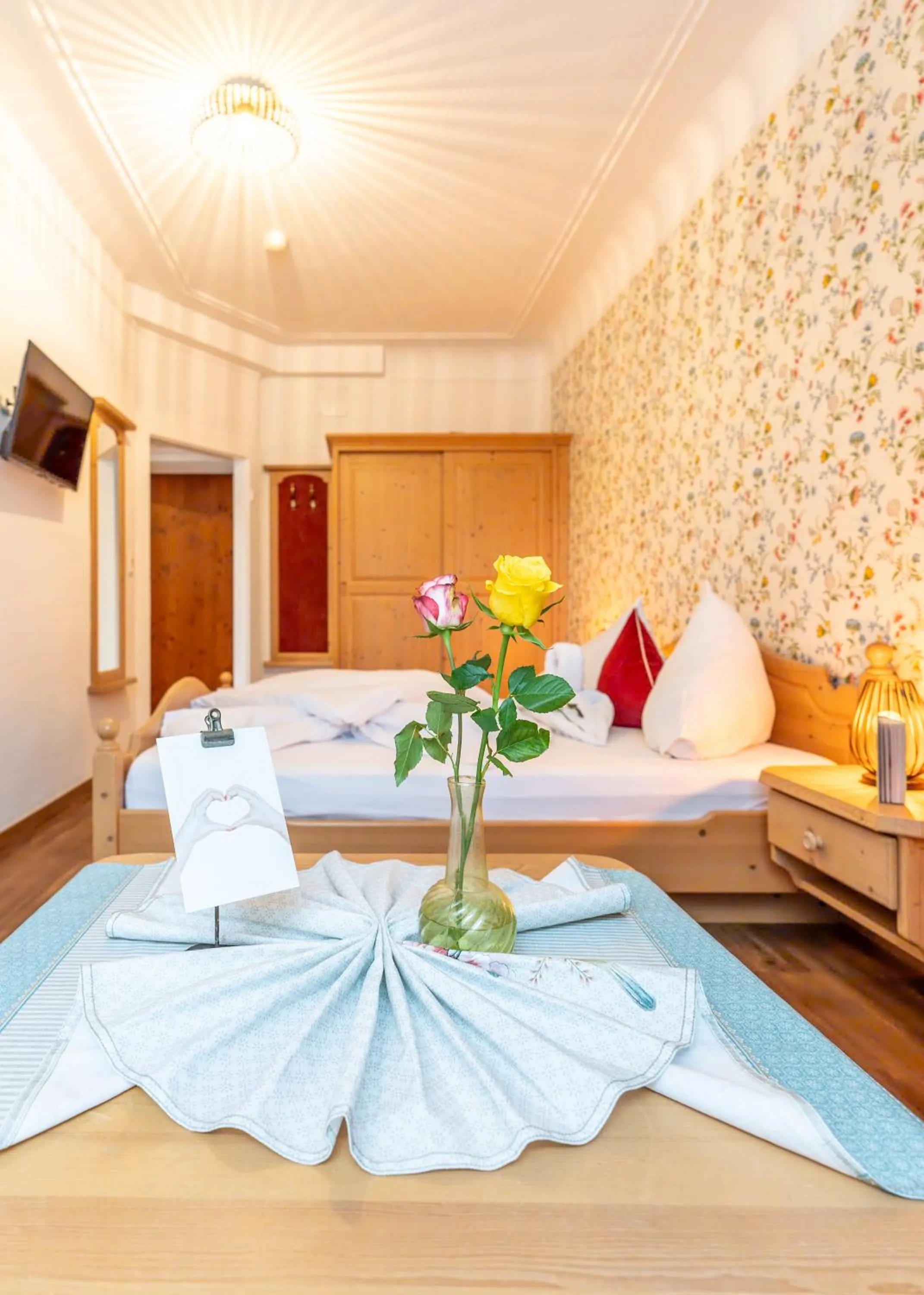 Bed in Hotel Krone Tirol