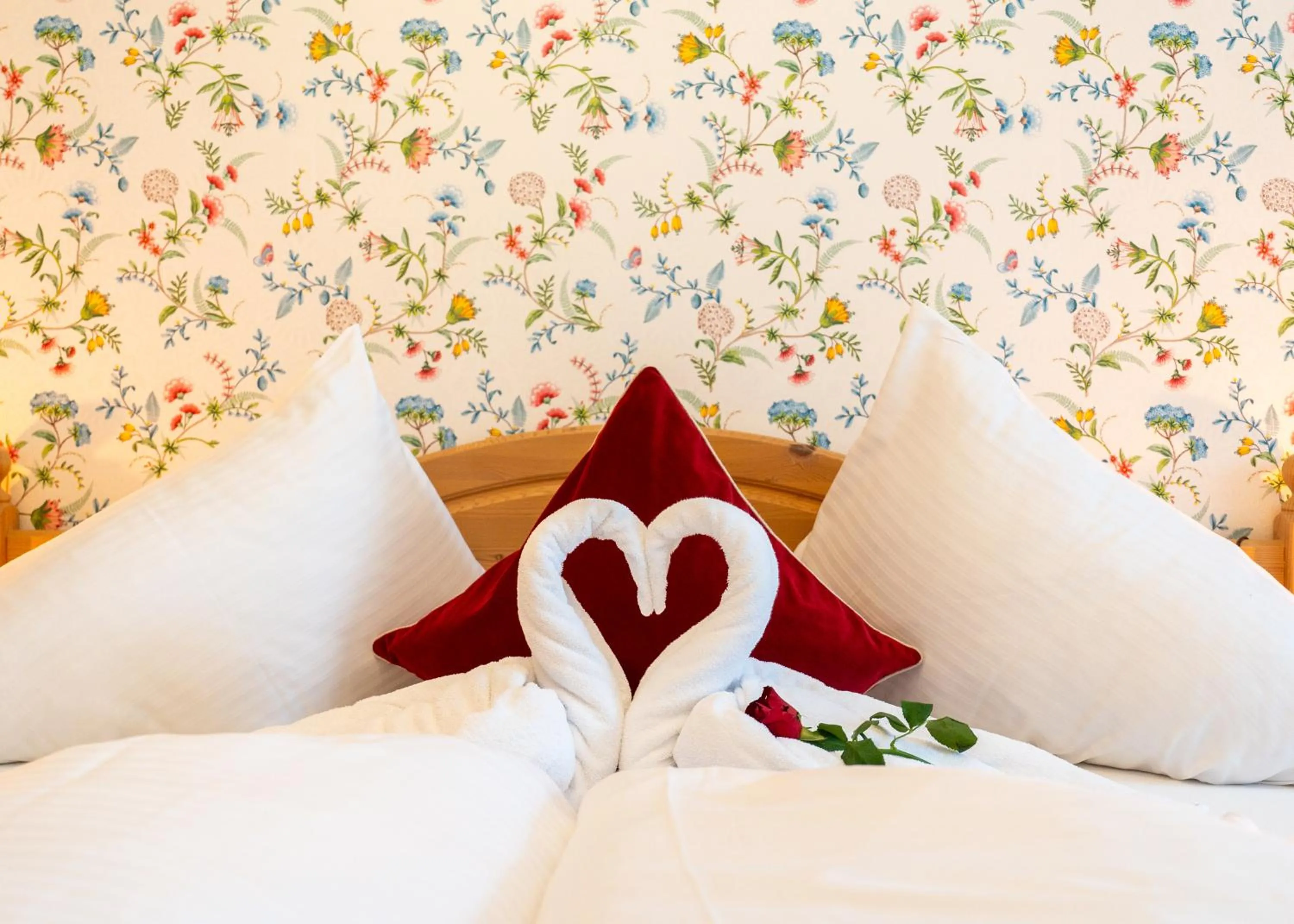 Bed in Hotel Krone Tirol