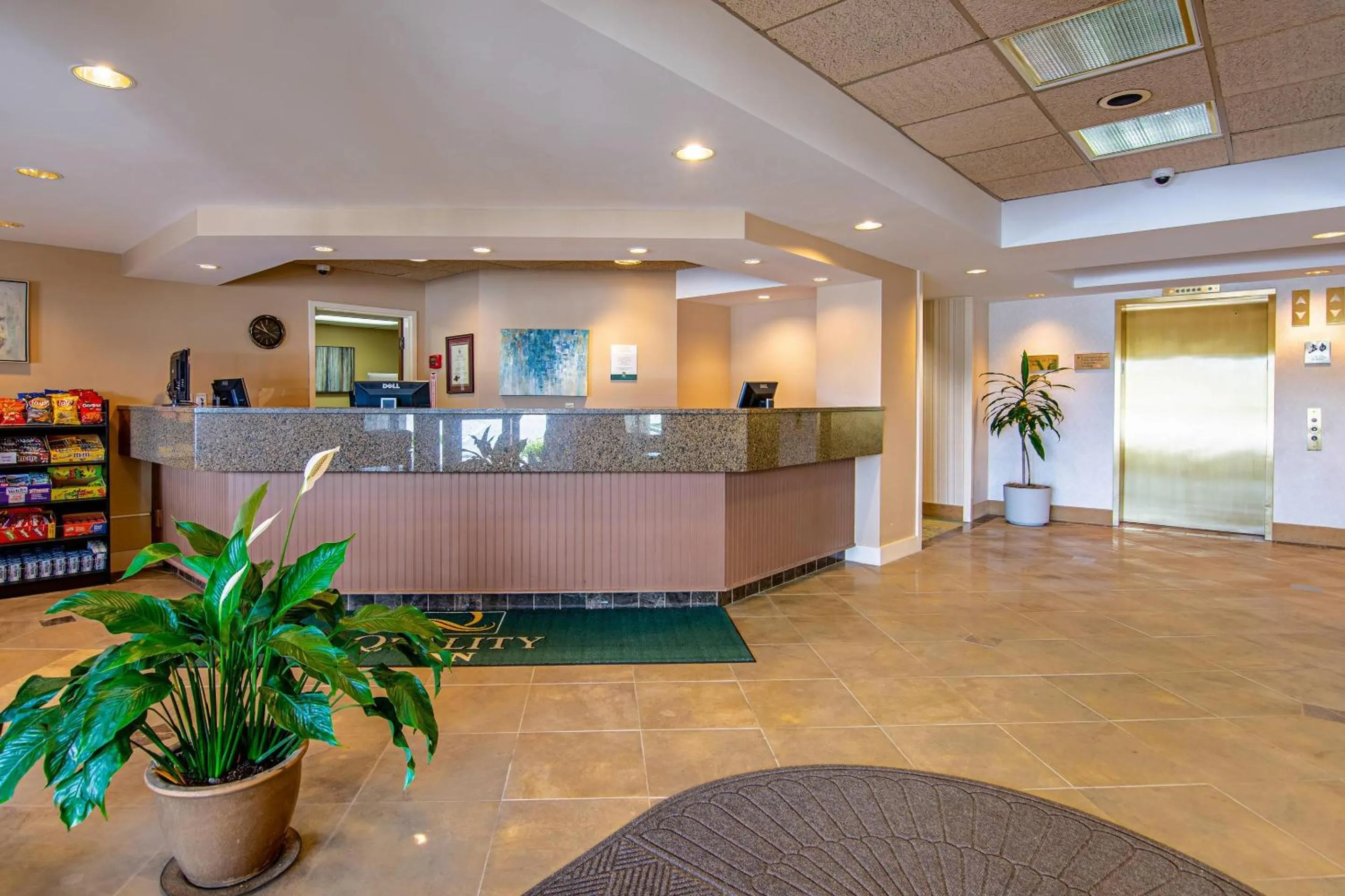 Lobby or reception in Quality Inn