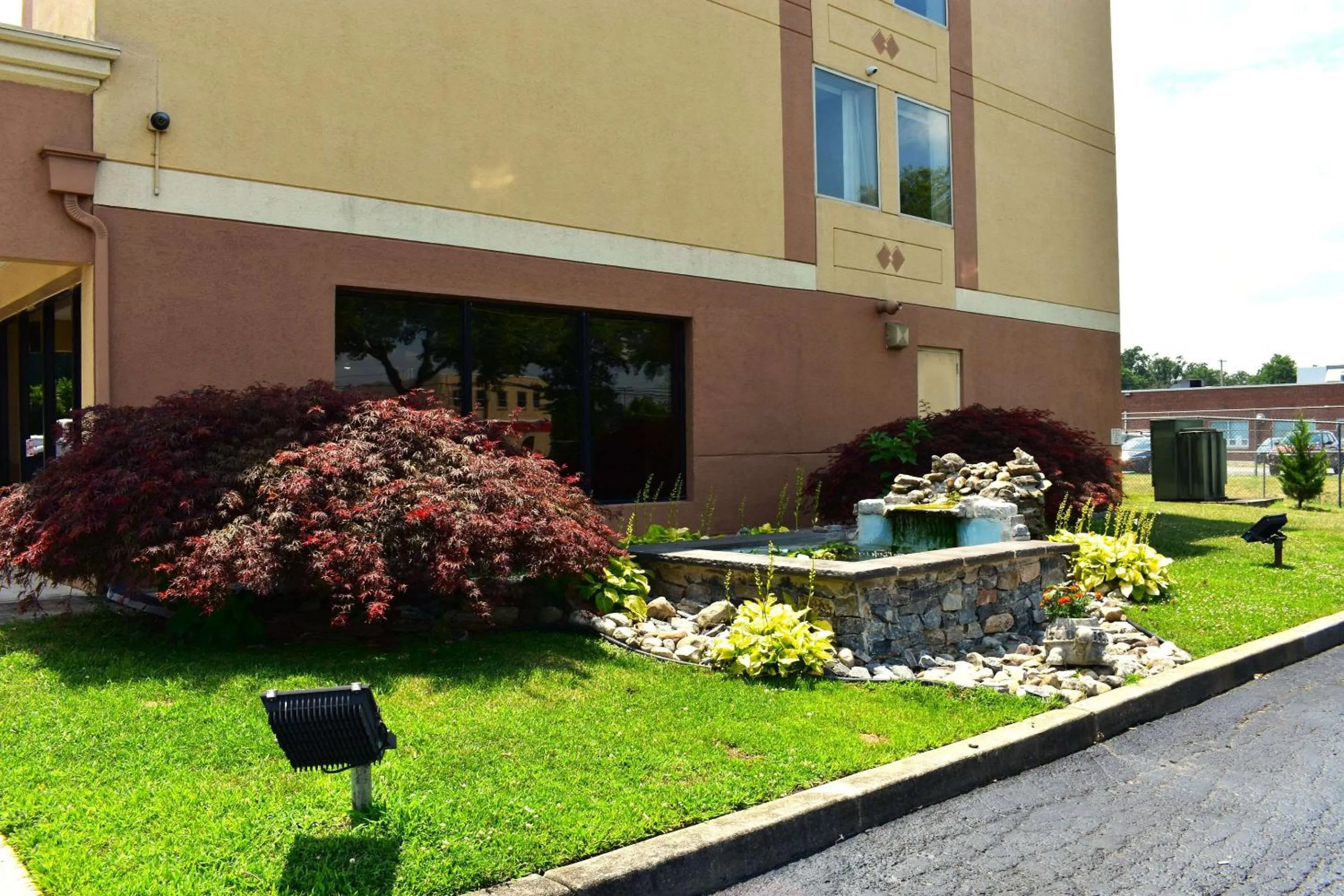 Property building in Quality Inn Vineland