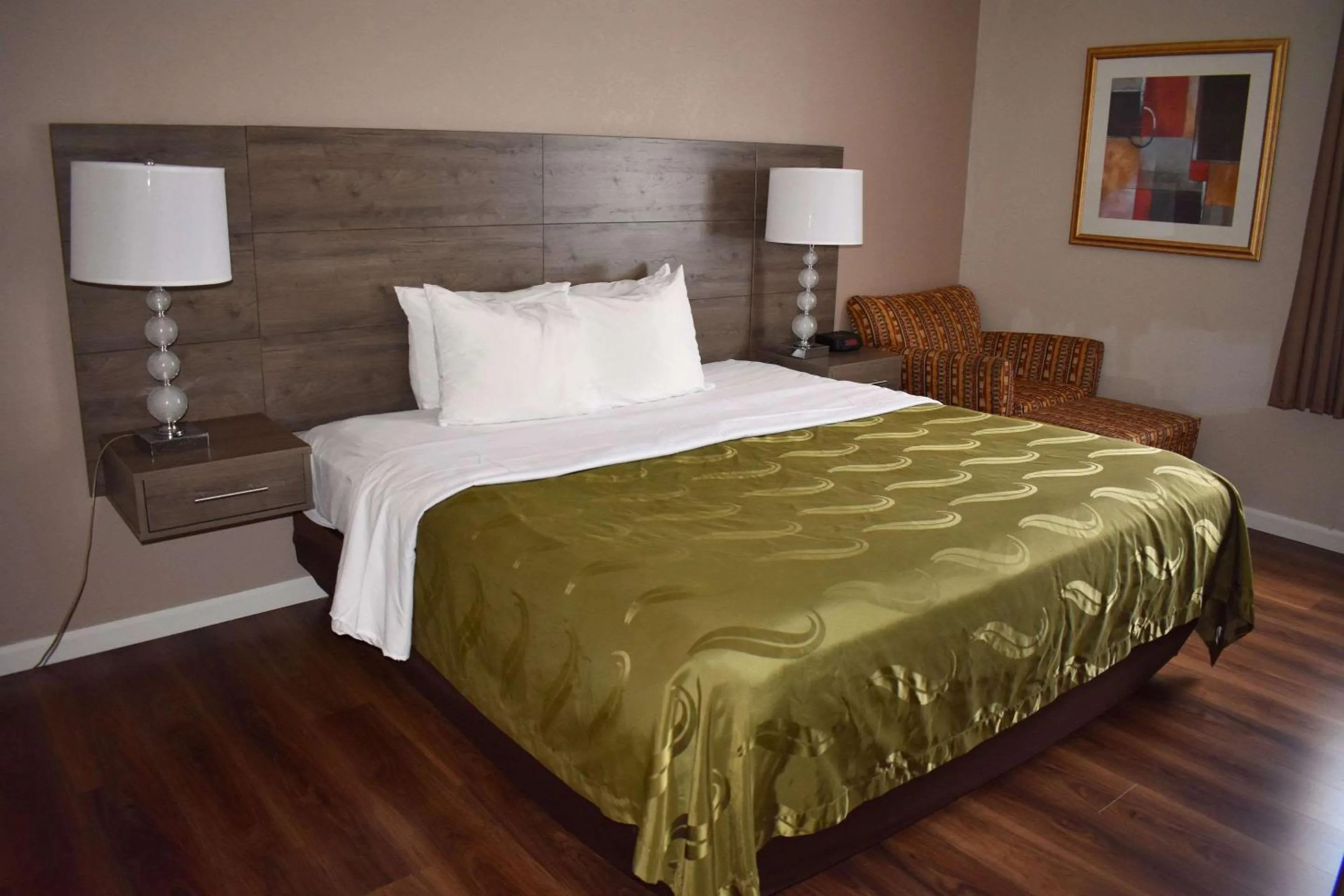 Bedroom, Bed in Quality Inn Vineland