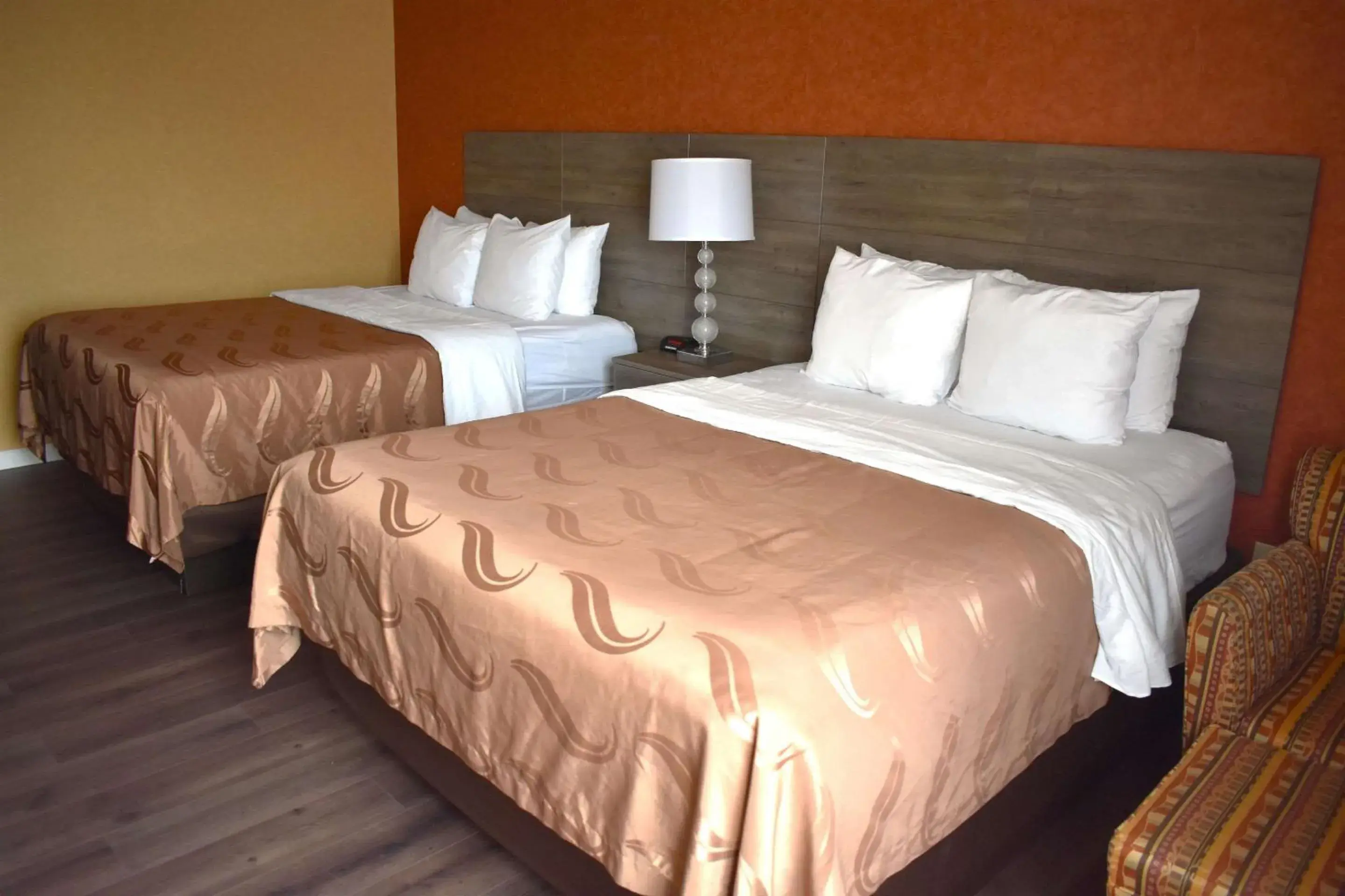 Bedroom, Bed in Quality Inn Vineland Bedroom, Bed in Quality Inn Vineland