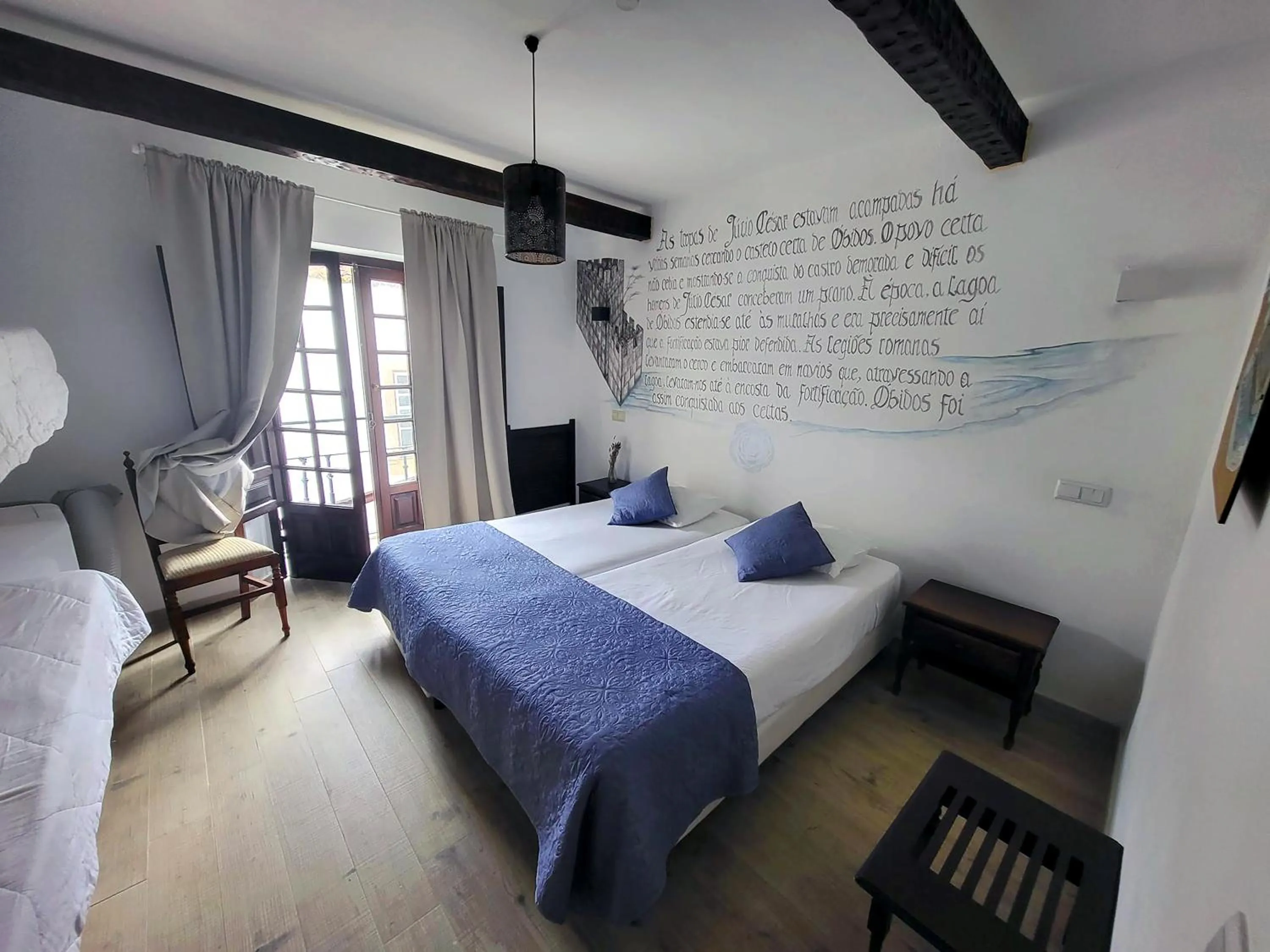 Bed in Rainha Santa Isabel - Óbidos History Hotel