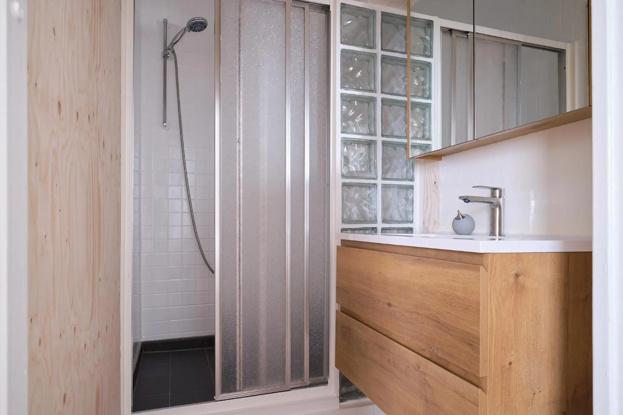 Shower in Het Gecroonde Swaert B&B