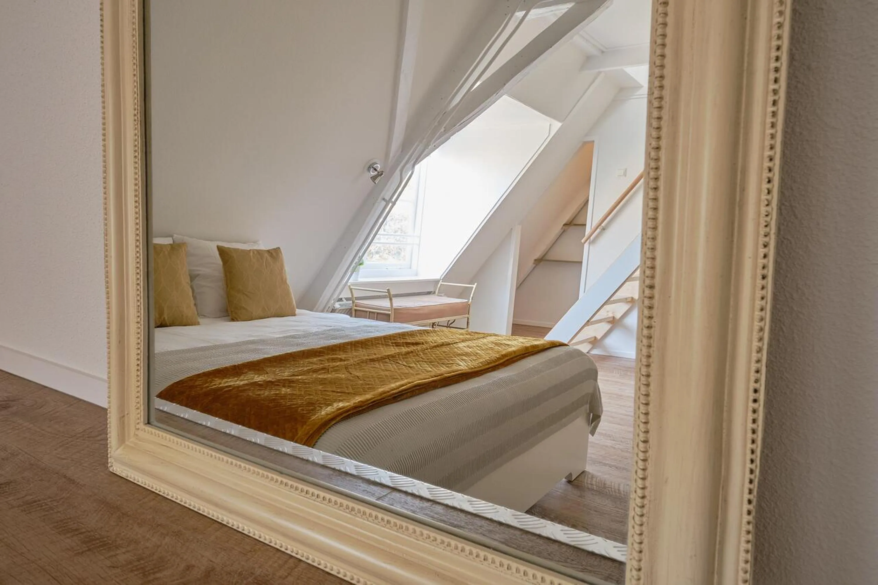 Bedroom, Bed in Het Gecroonde Swaert B&B