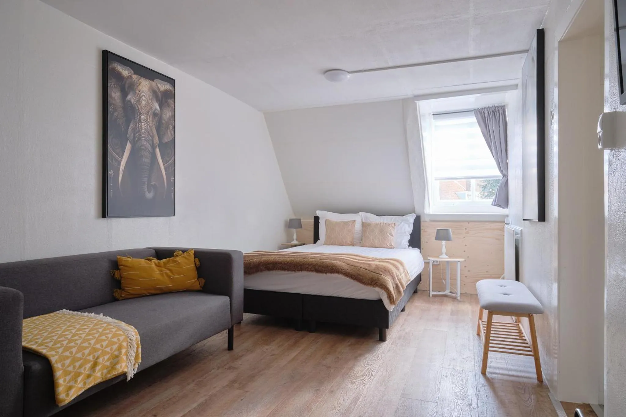 Bed in Het Gecroonde Swaert B&B